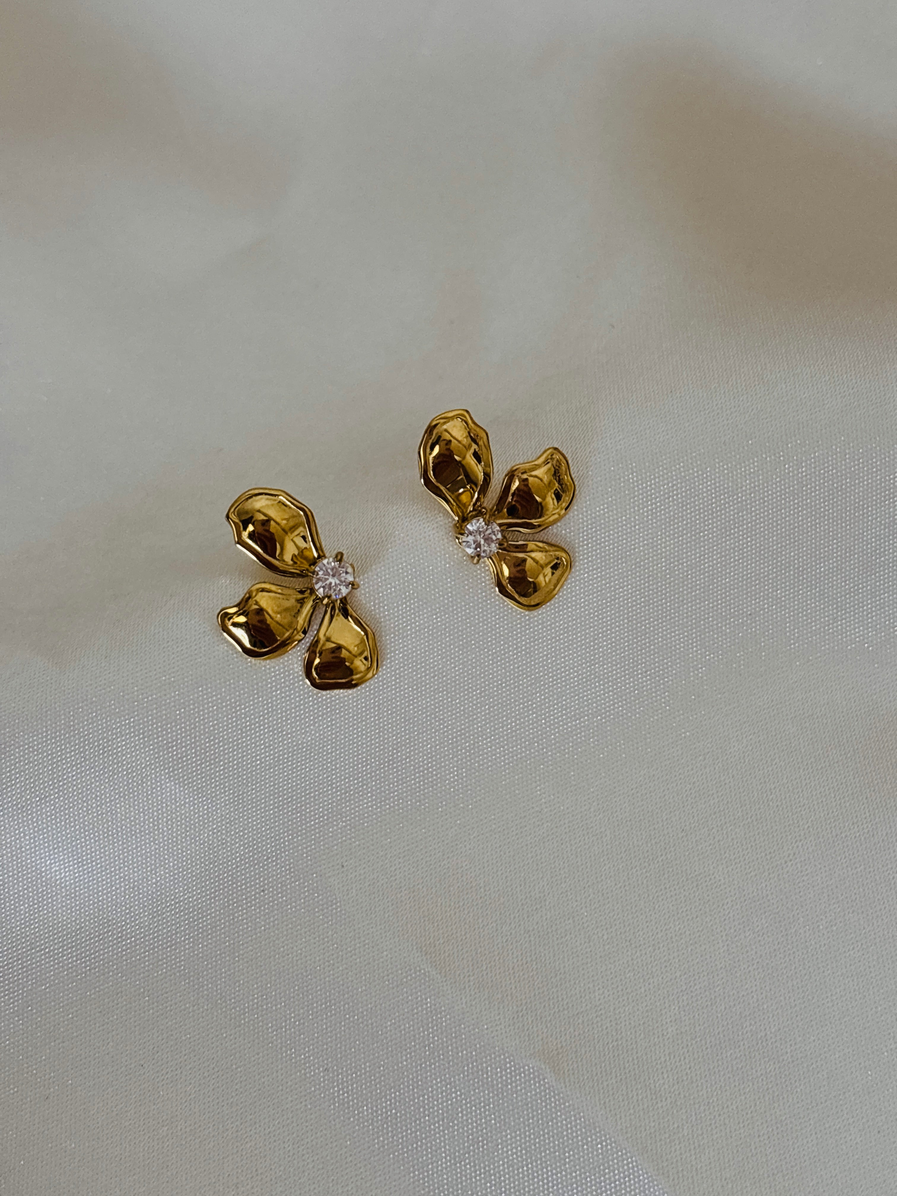 Ayla earring
