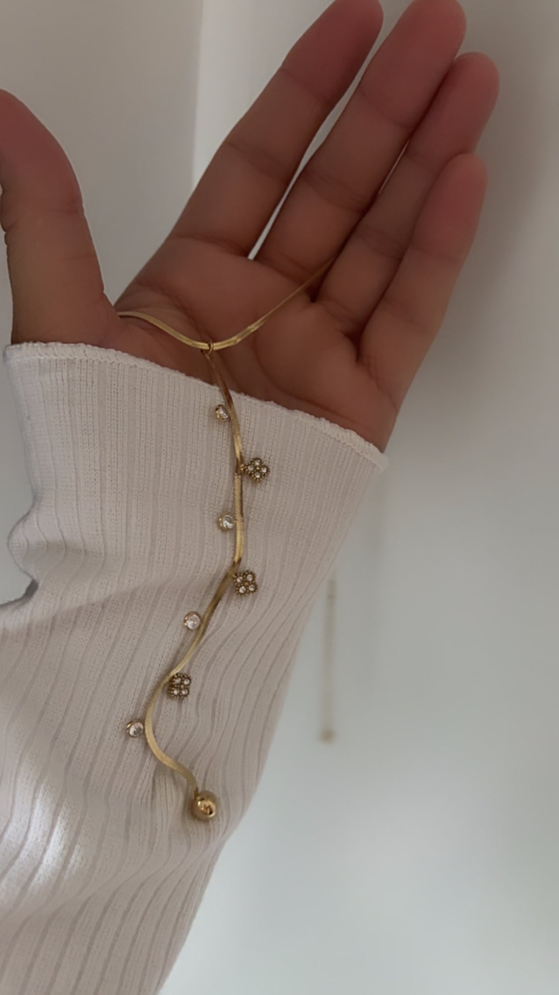 Hafsa Y necklace