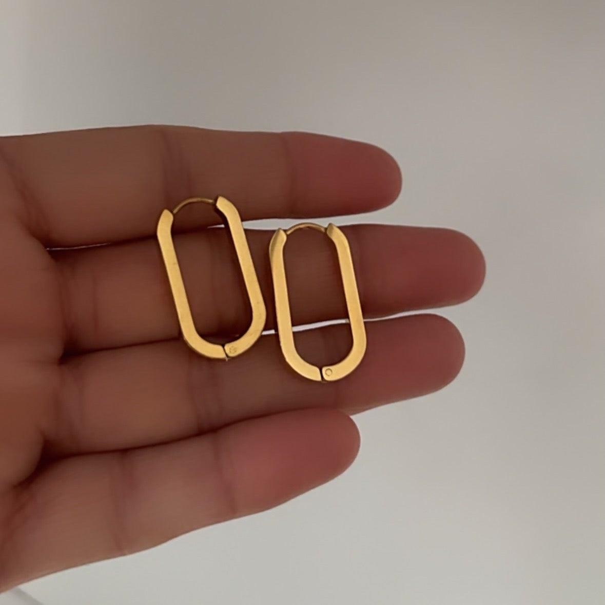 Basic rectangular hoop