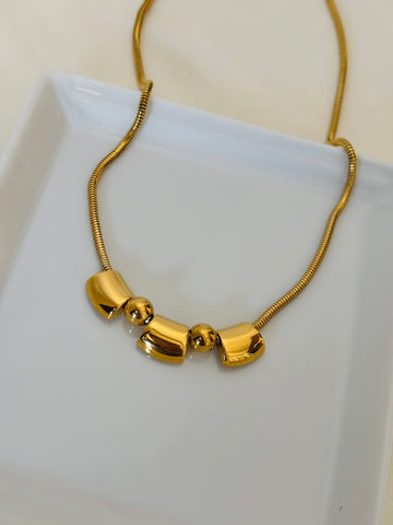 Ruth bold necklace