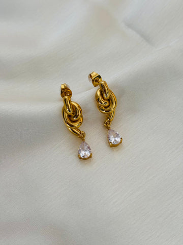 Knot with drop earring
