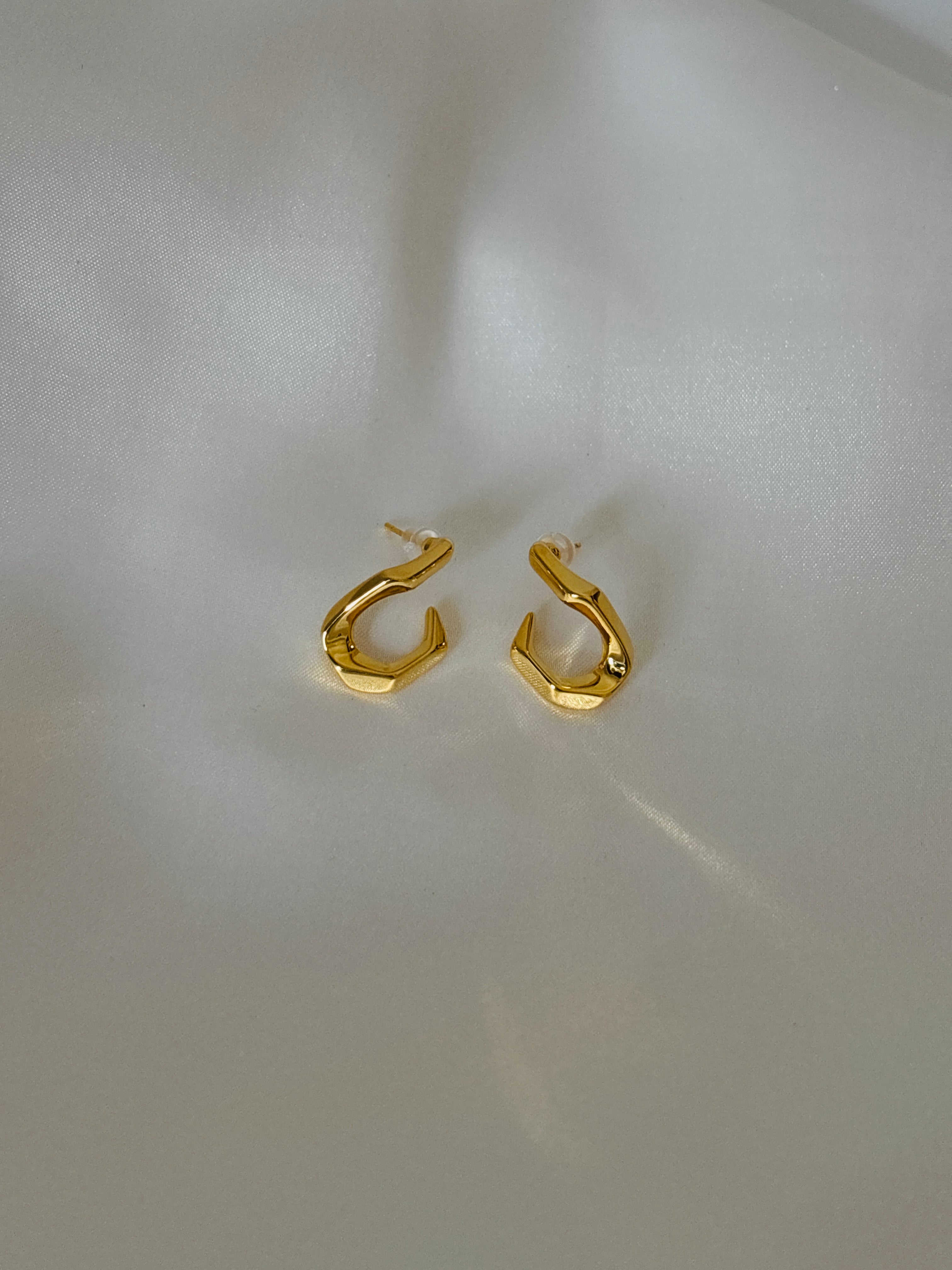 Artie earring