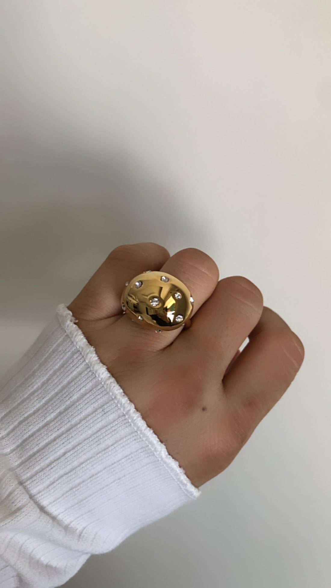 Bold pop up ring