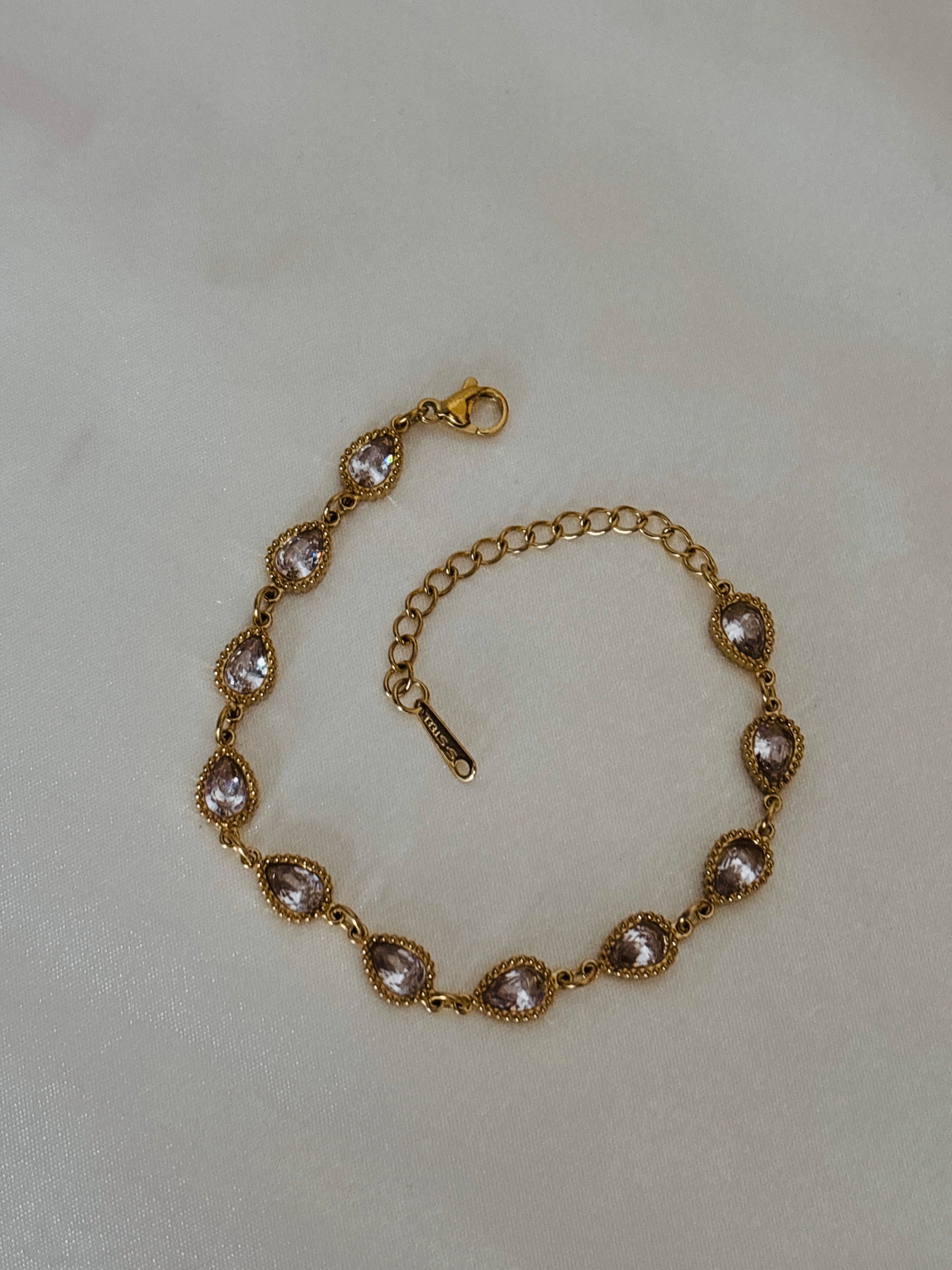 Tear drops chain bracelet