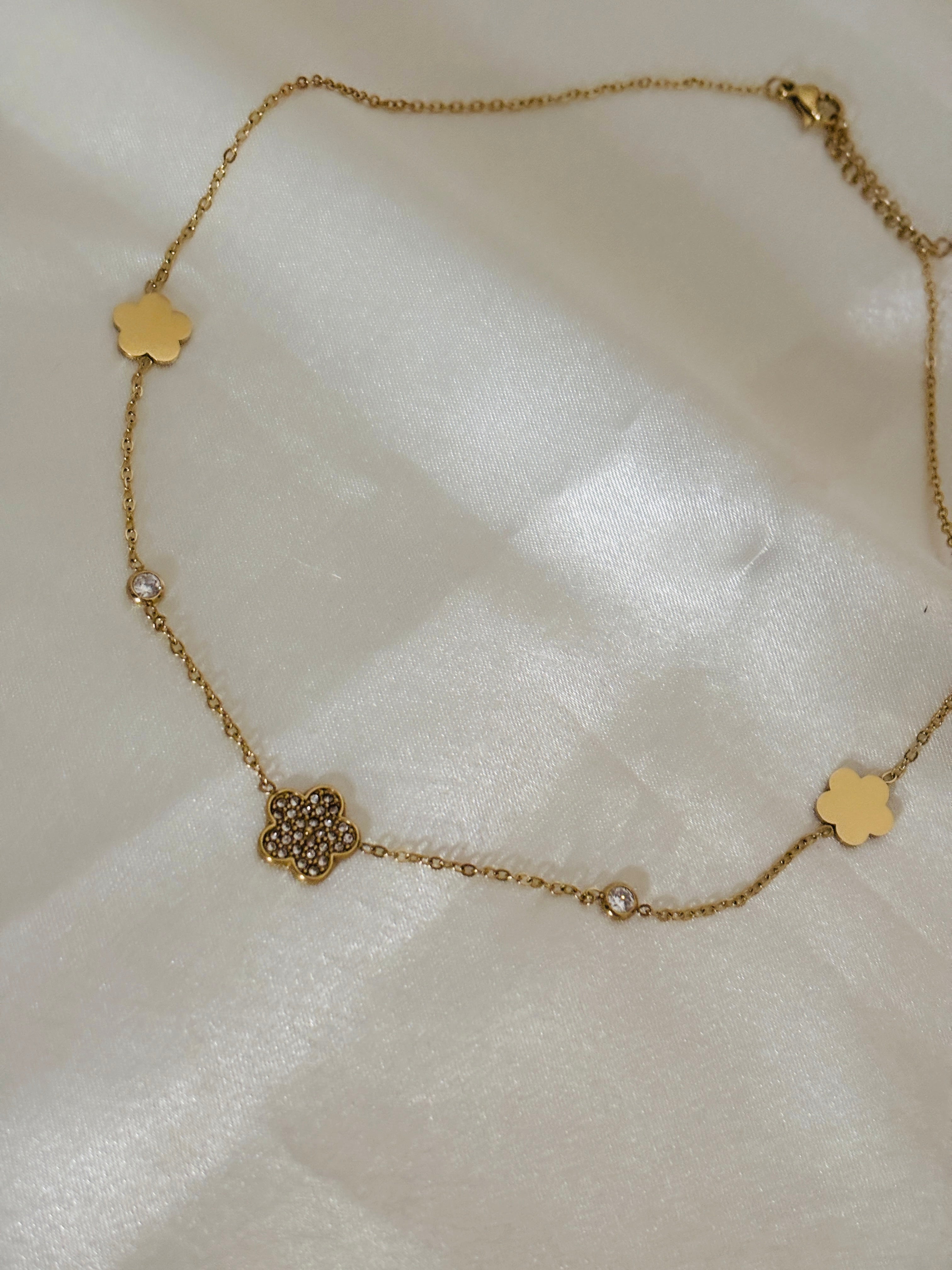 Semra necklace
