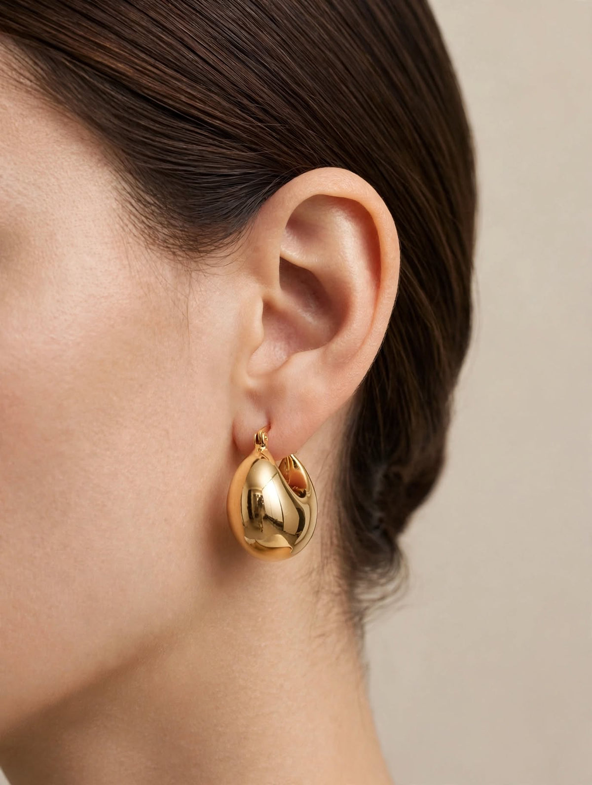 Chunky bold puffed earring