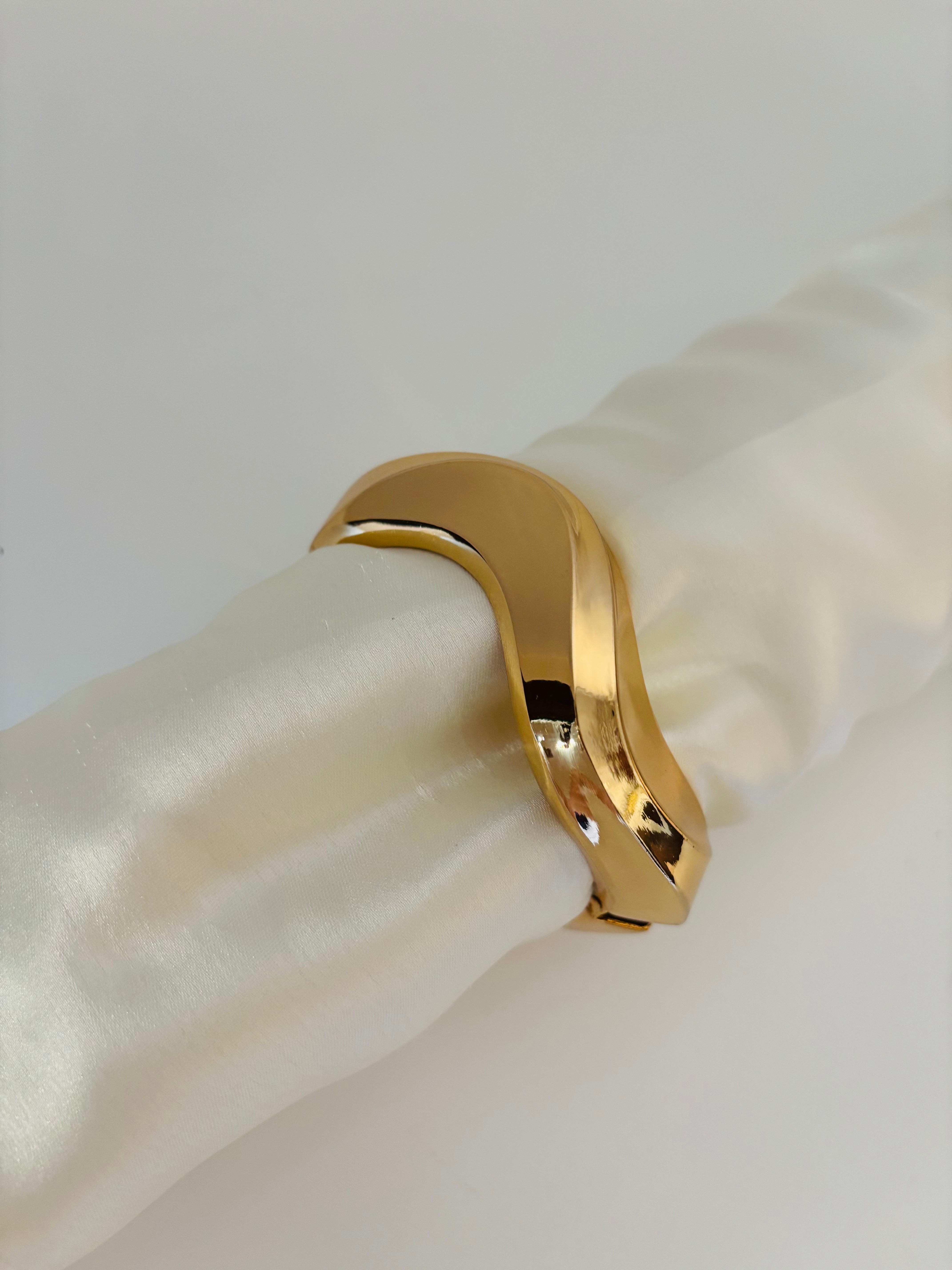 Bold wave kada bracelet