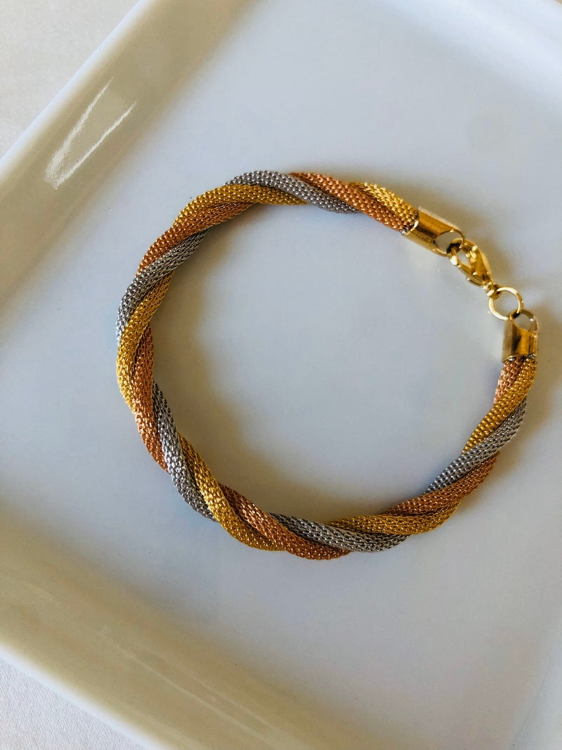 Three Tone Chain