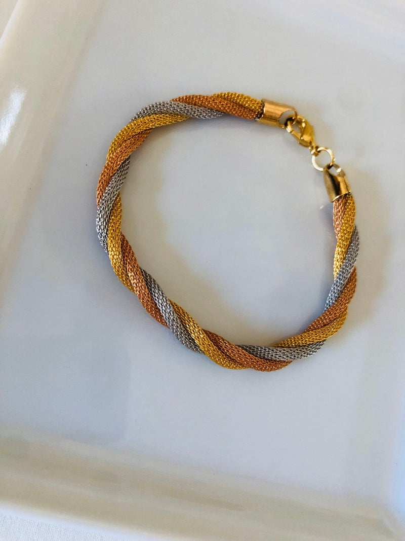 Three Tone Chain