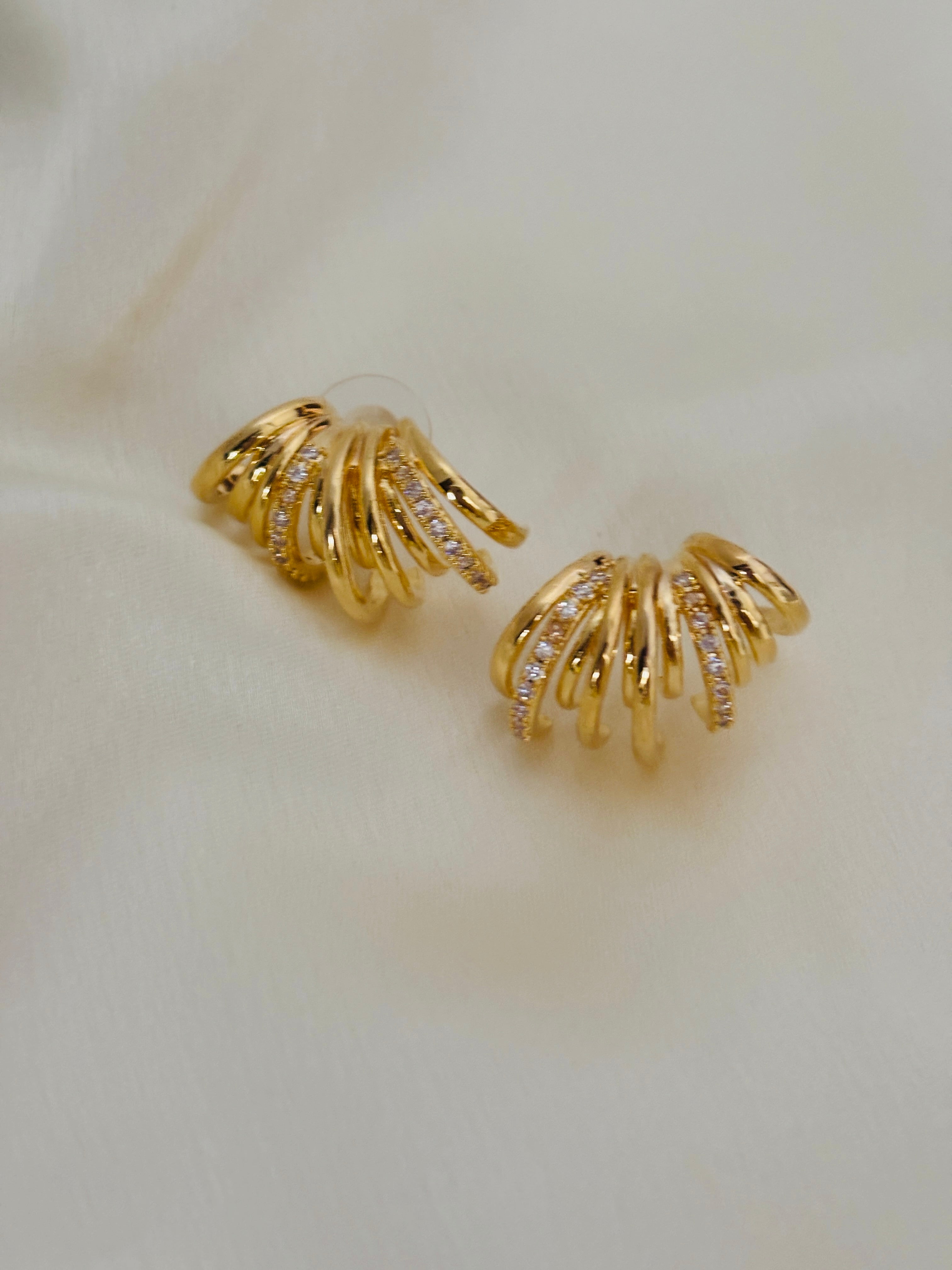 Claws earrings