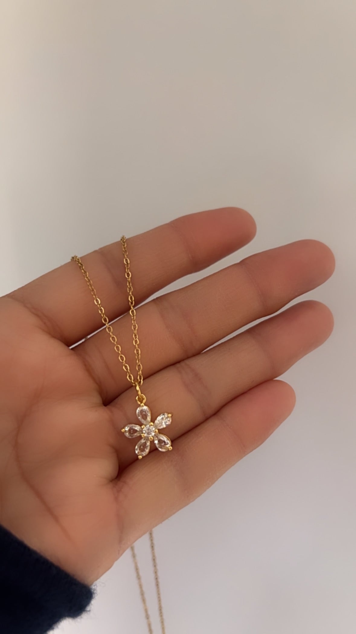 Flora charm necklace