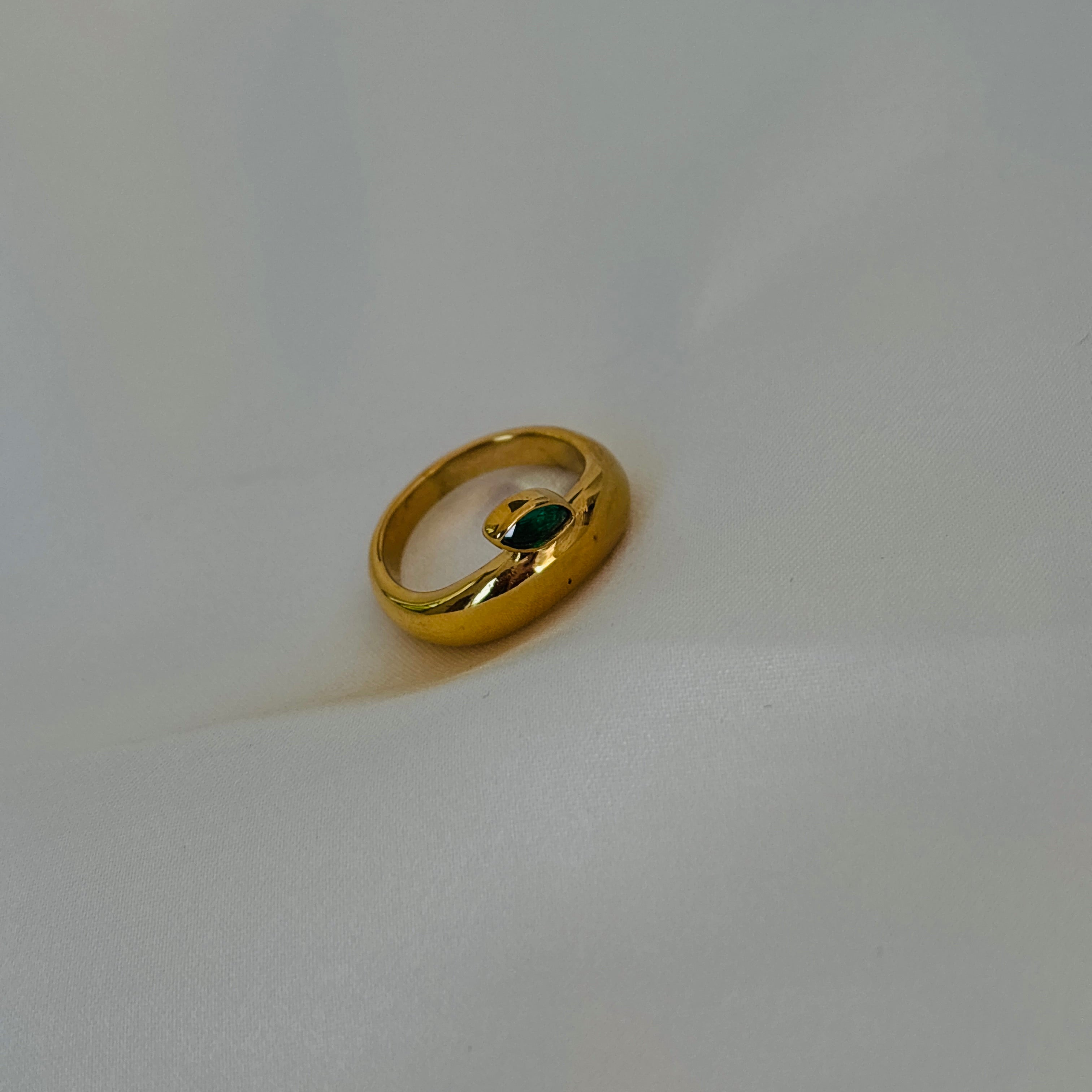 Emerald cut bold ring