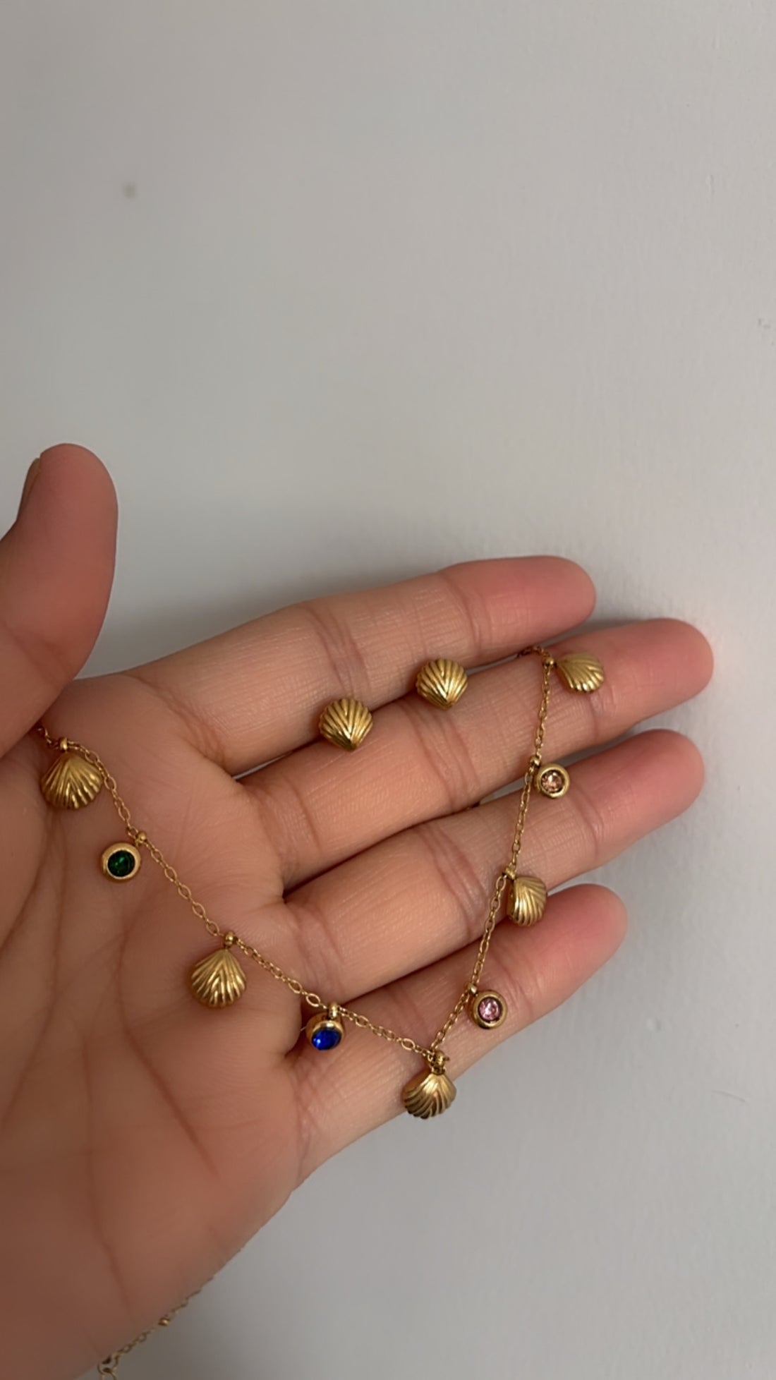 Multi stone and shell necklace set