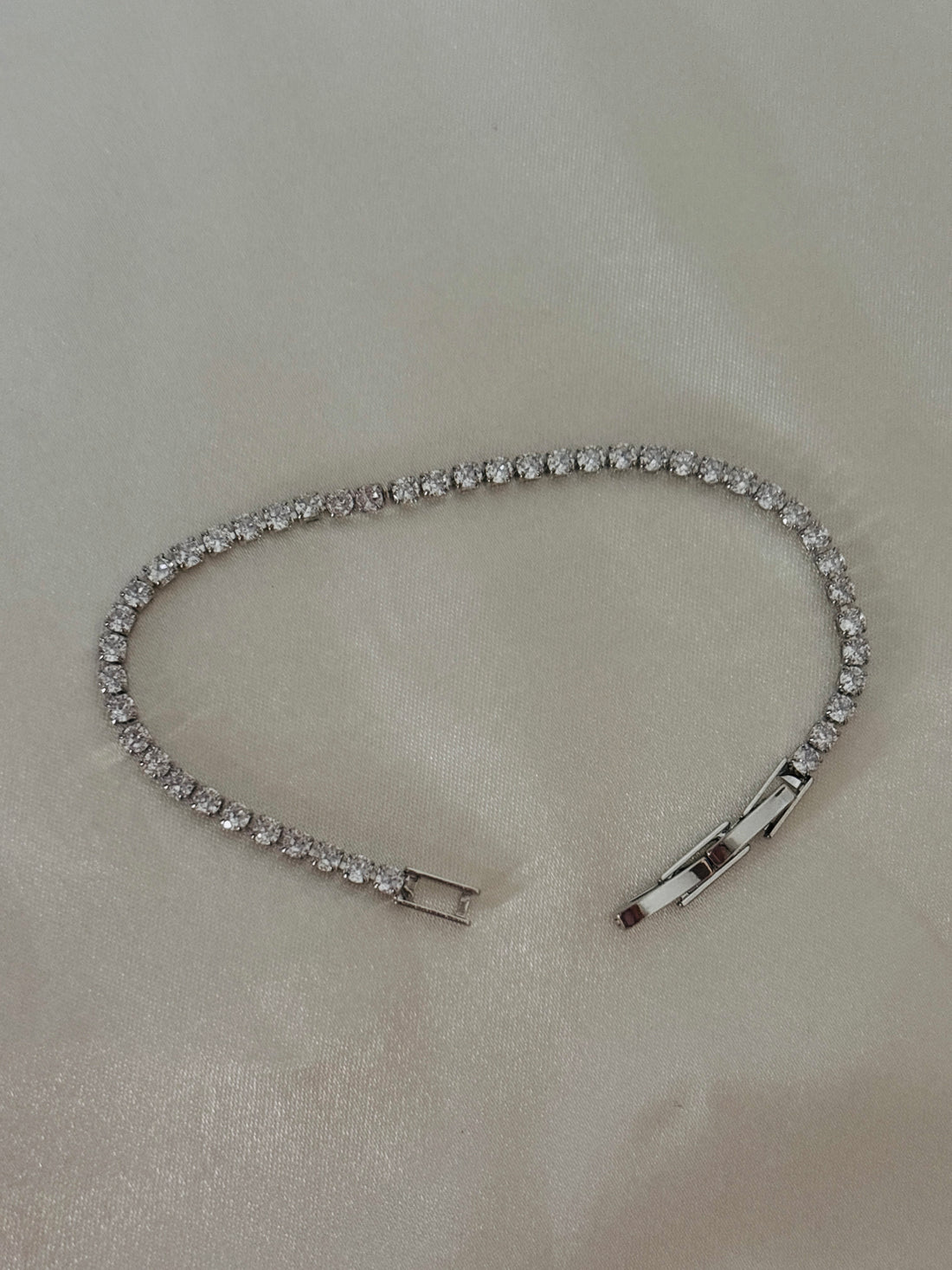 Minimal Silver tennis bracelet