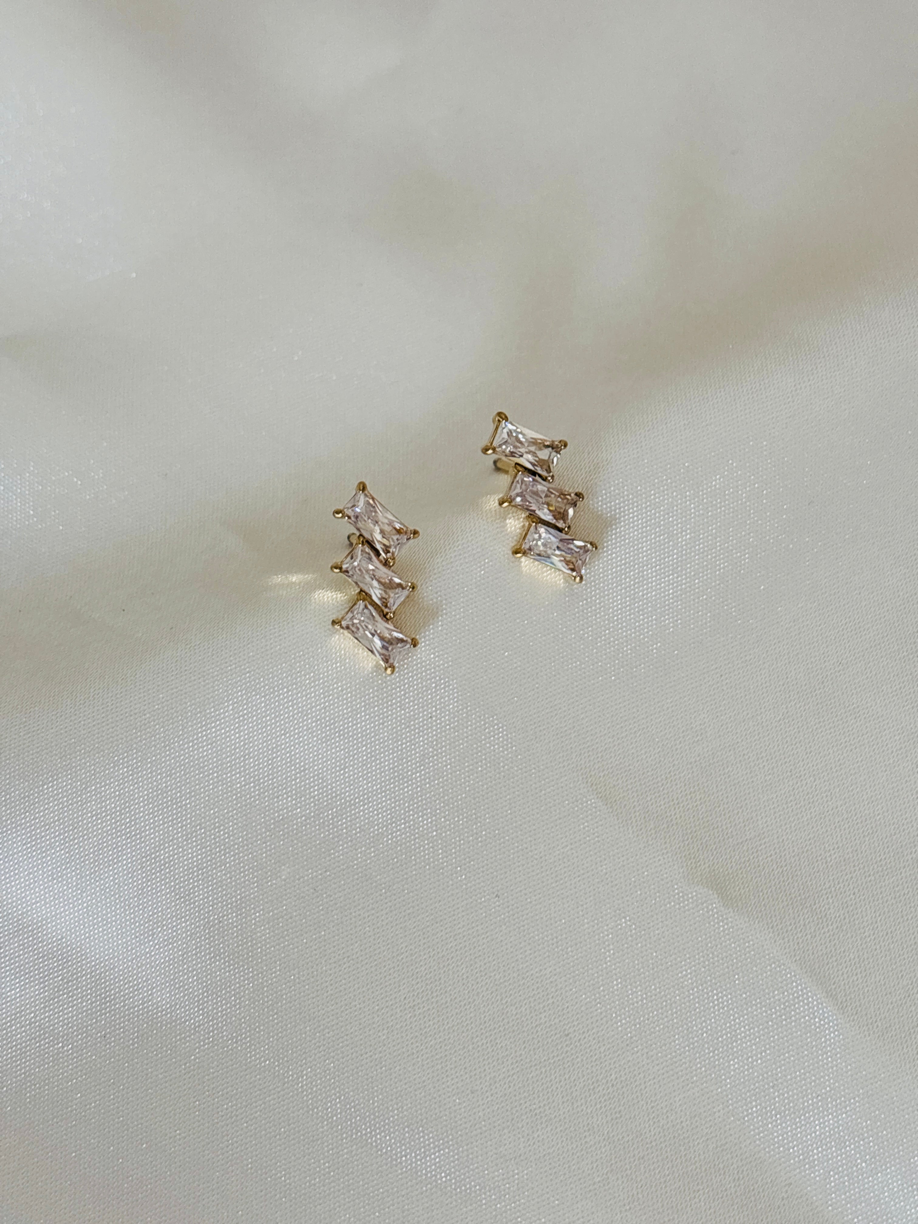 Nyra earring