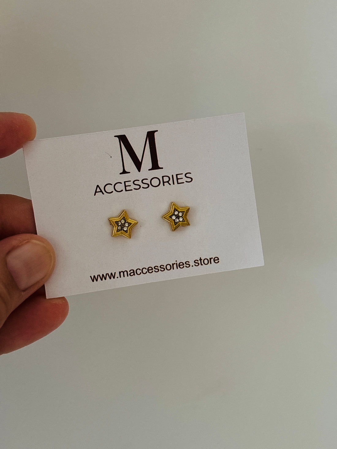 Star stud earrings