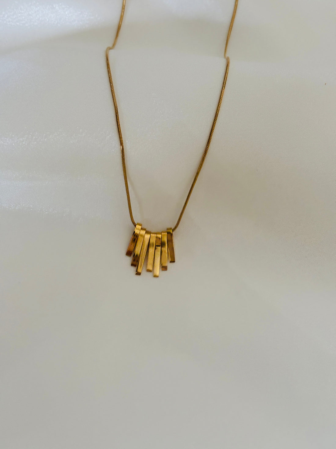 Erva necklace