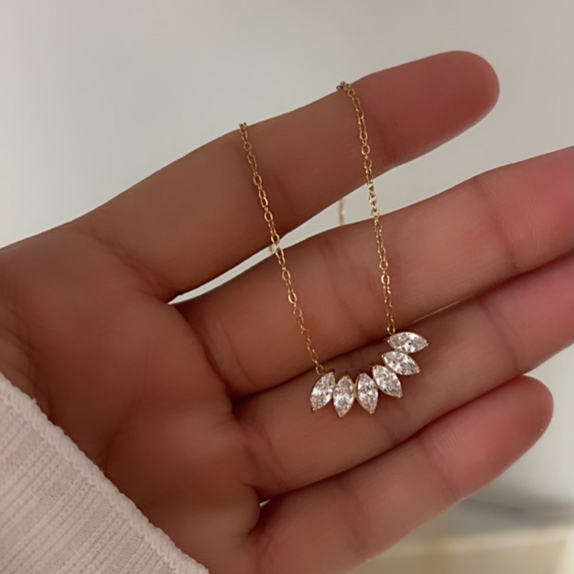 Emara necklace