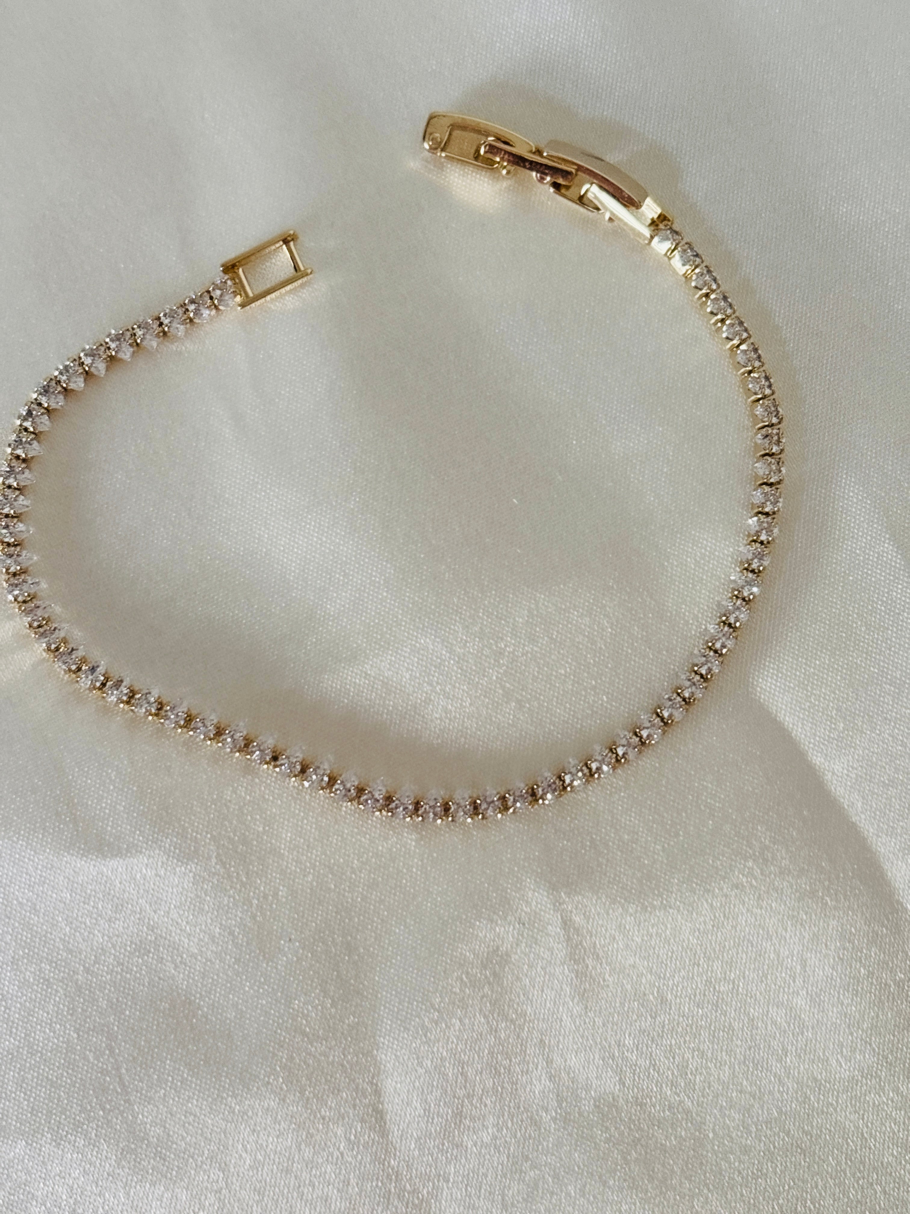 Minimal almond drop tennis bracelet