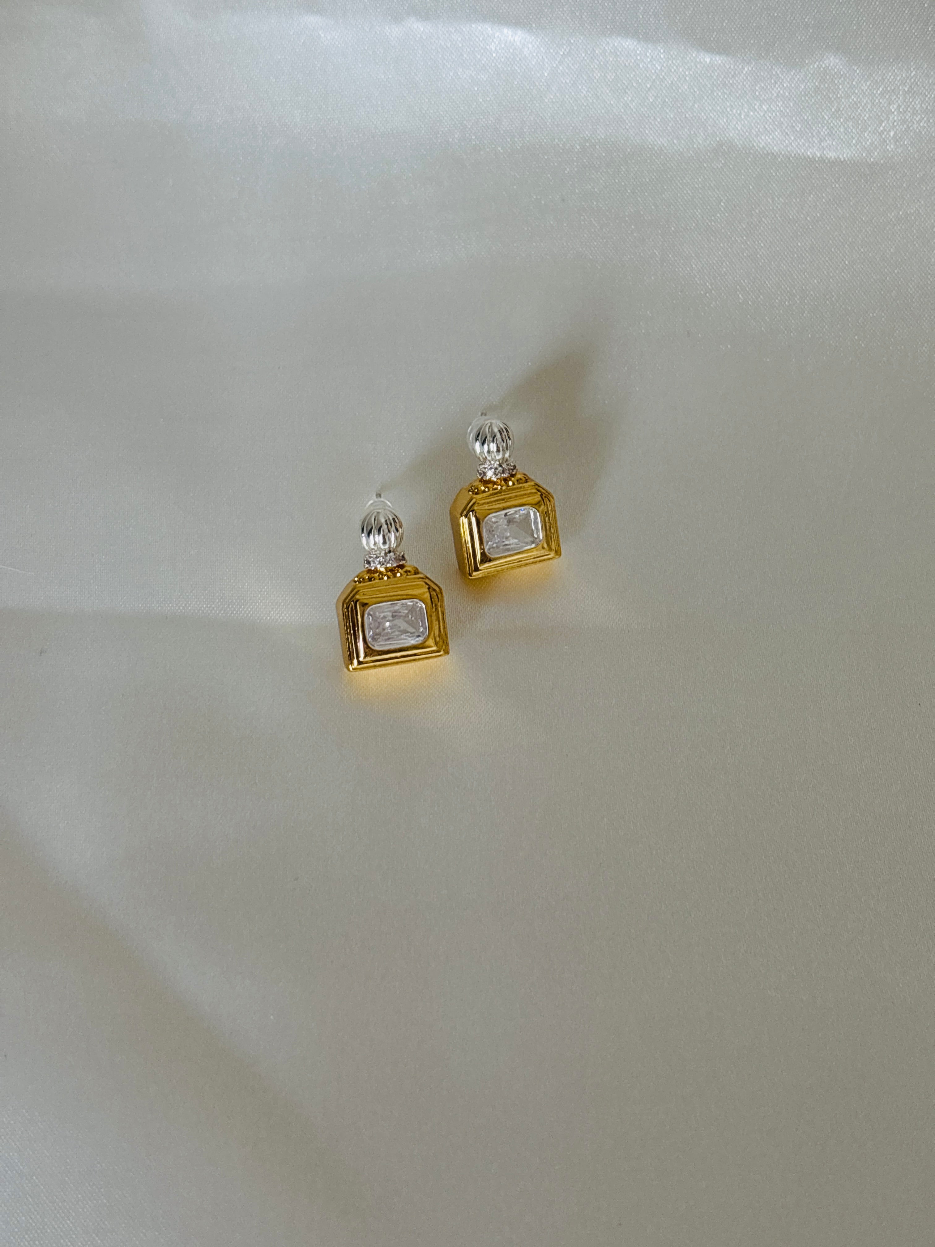 Wine bottle earring