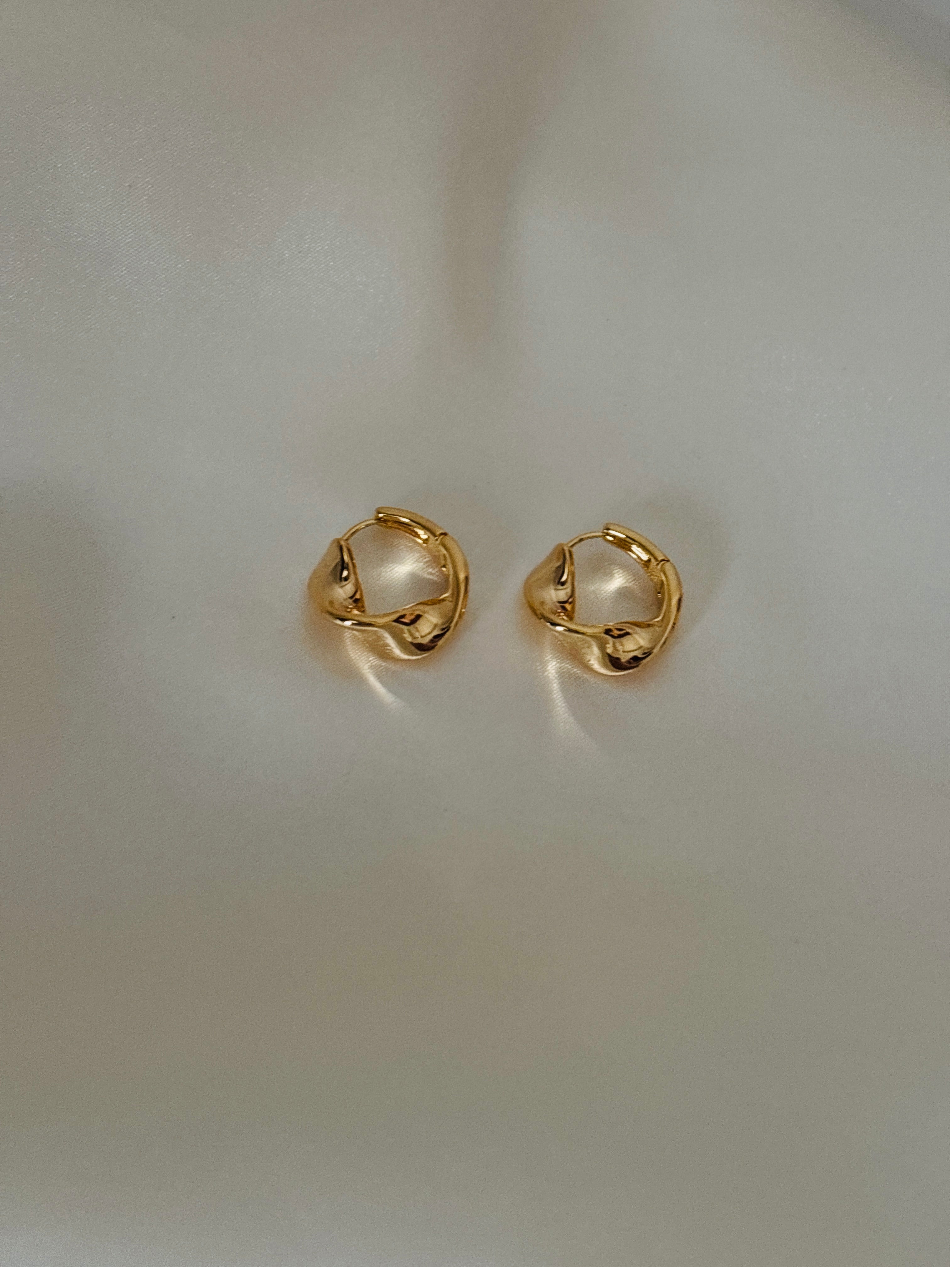 Quince hoop earring