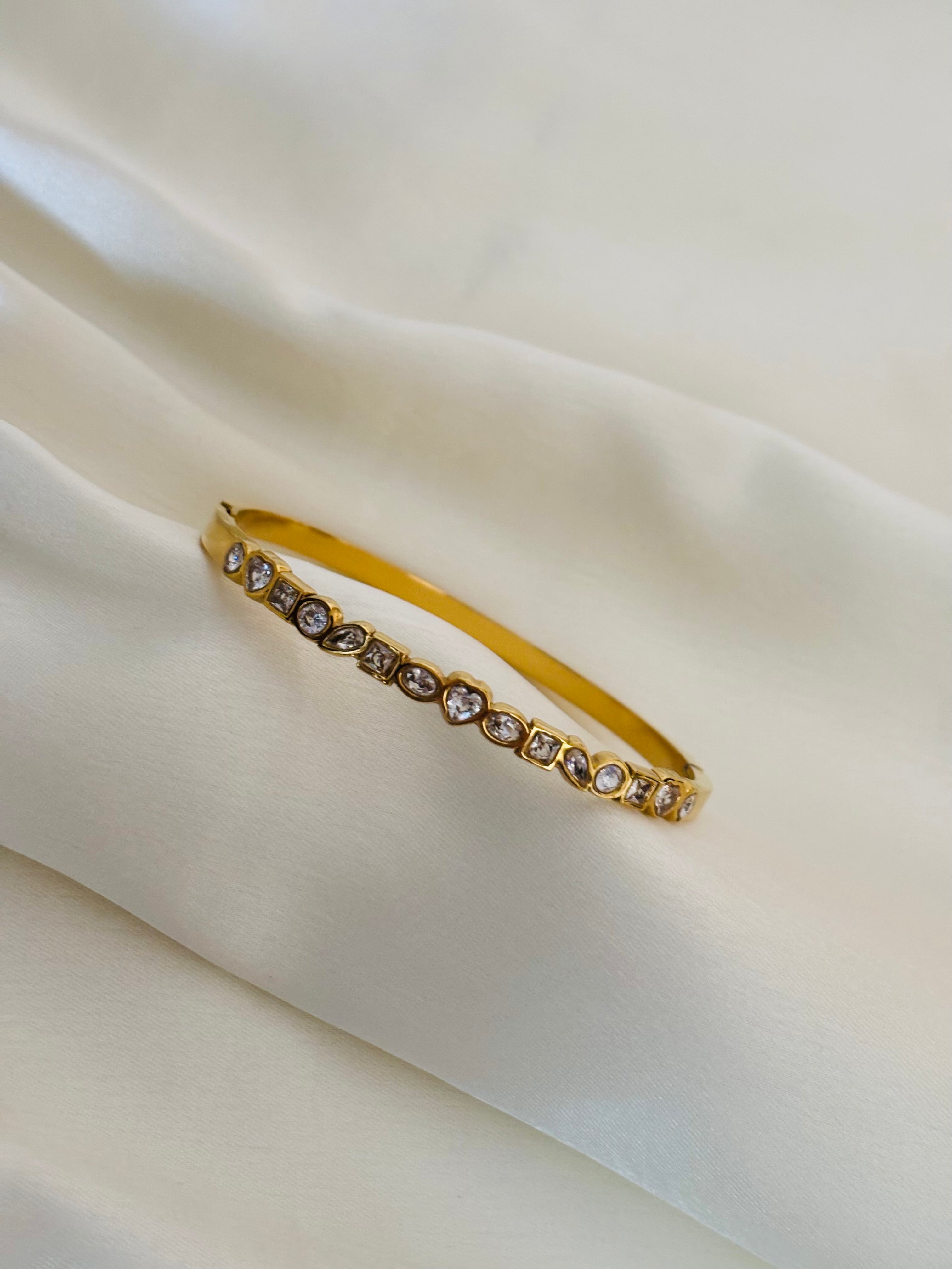 Geometrical diamond cut kada bracelet