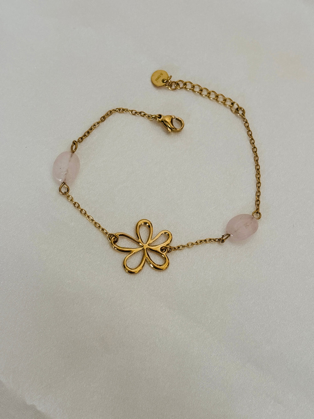 Daisy charm bracelet