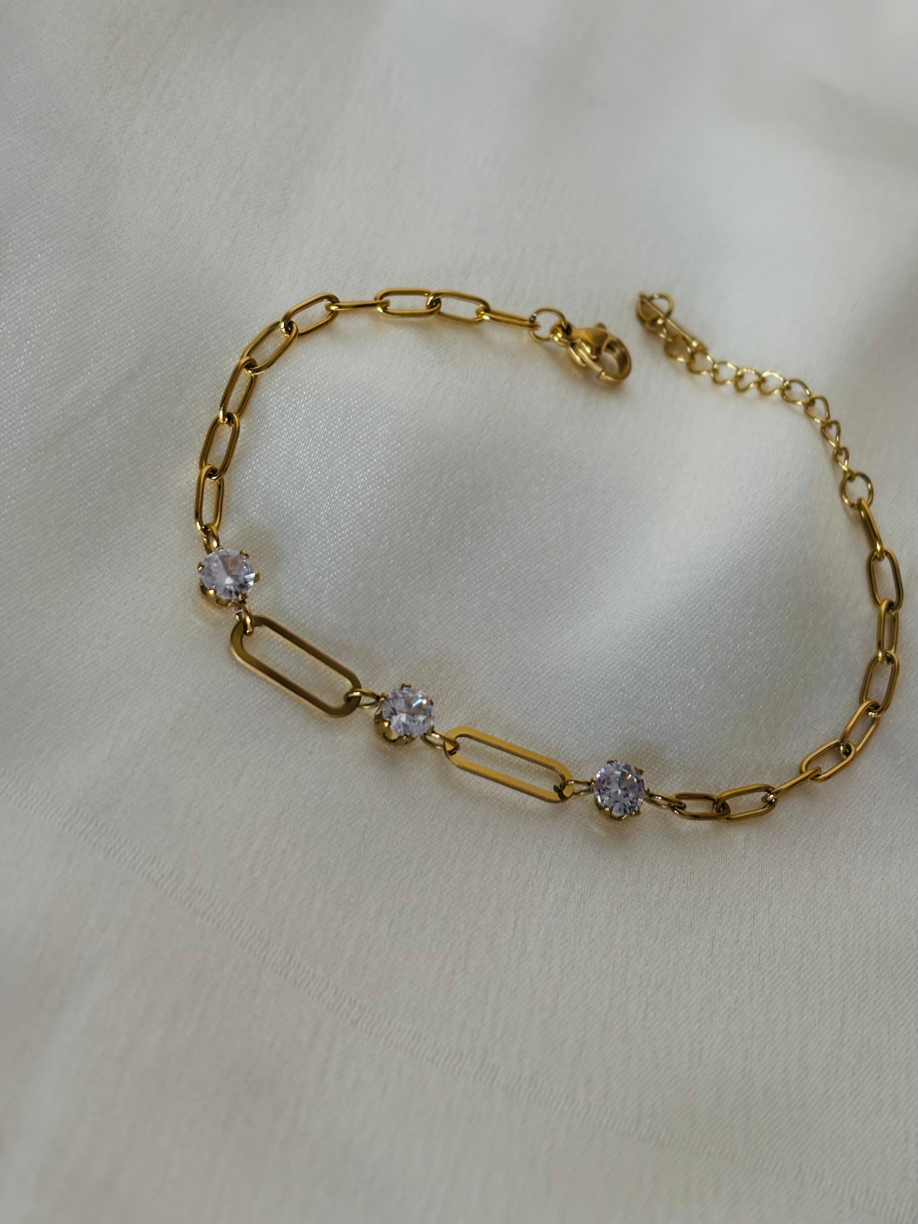Alisa chain bracelet