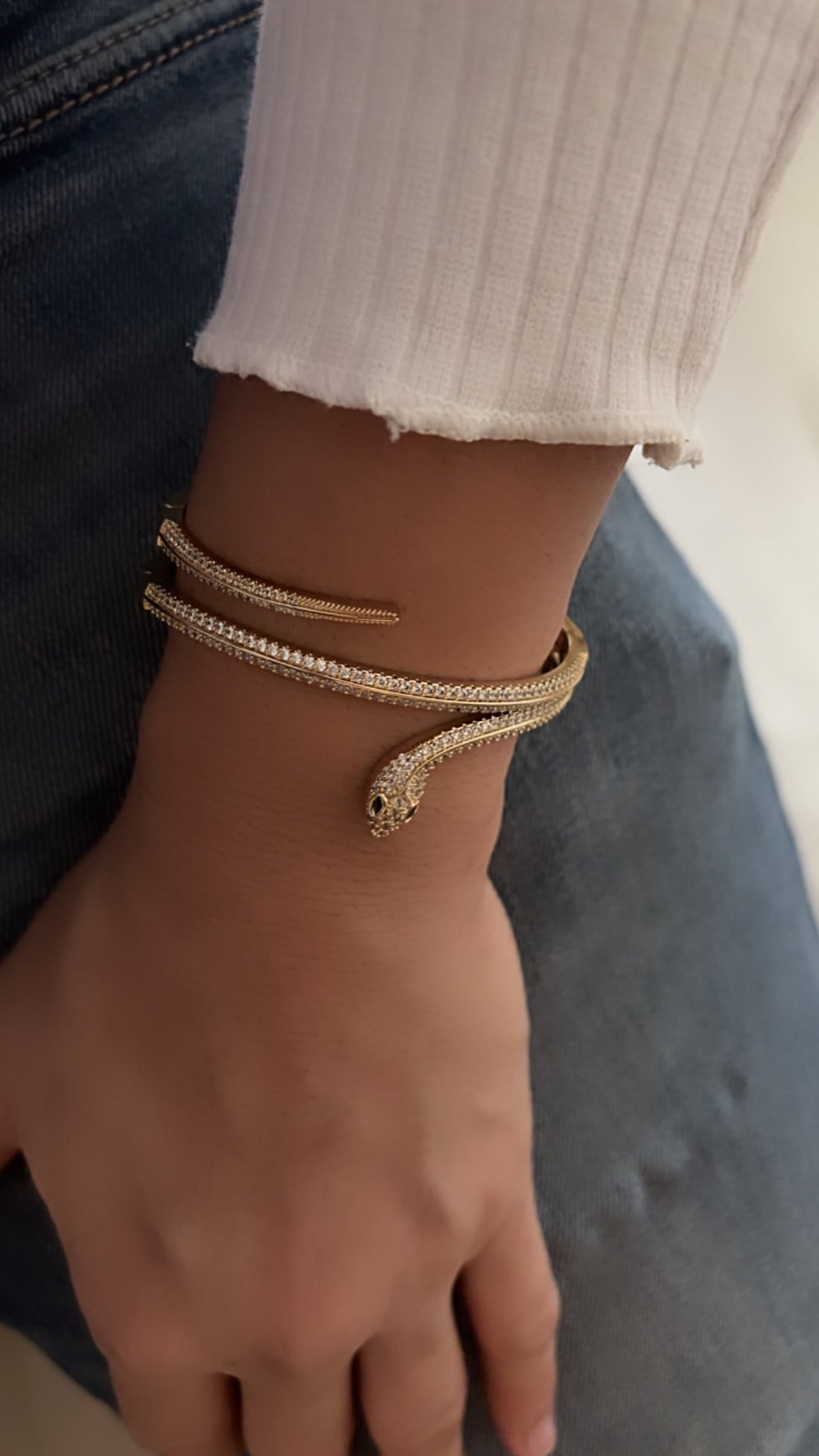 Classic variation of Serpenti bracelet
