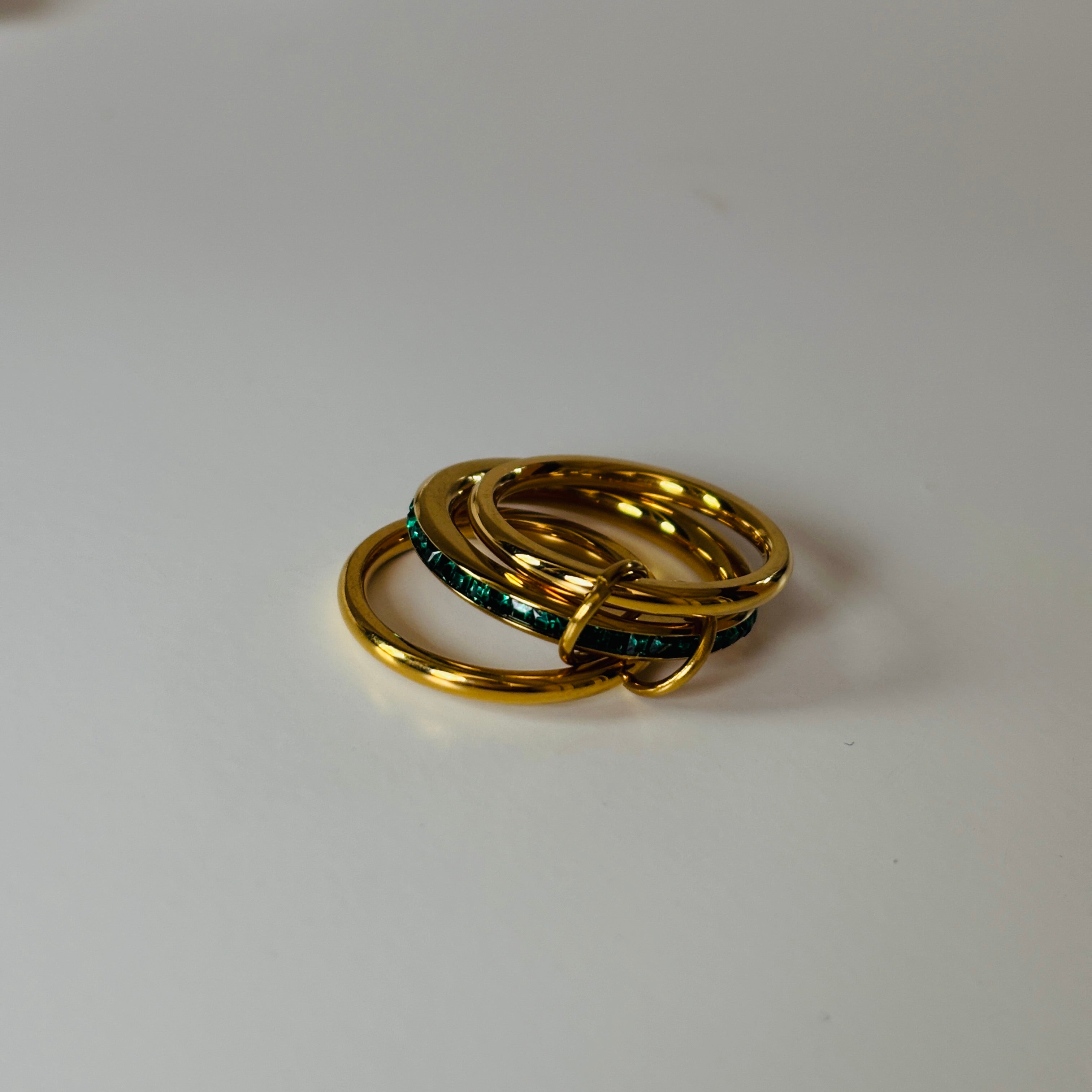 Emerald stone set of three ring
