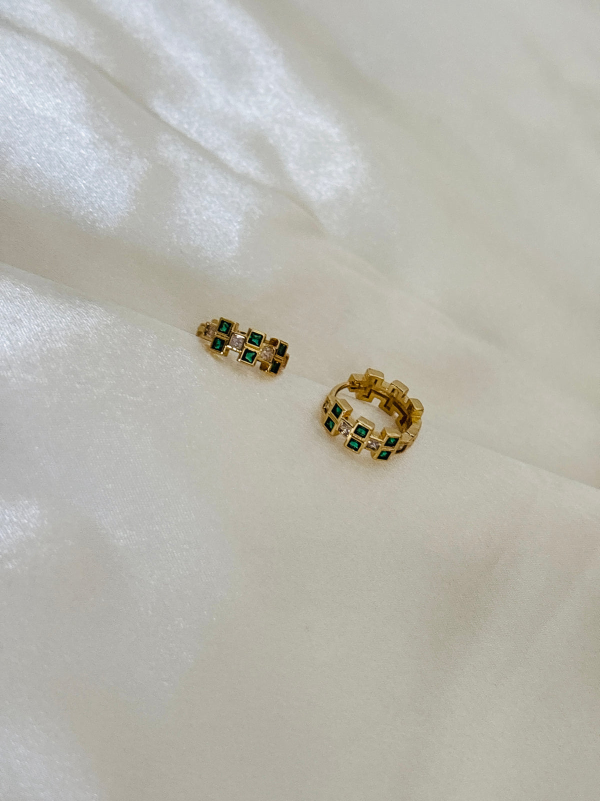 Emerald hoop earrings