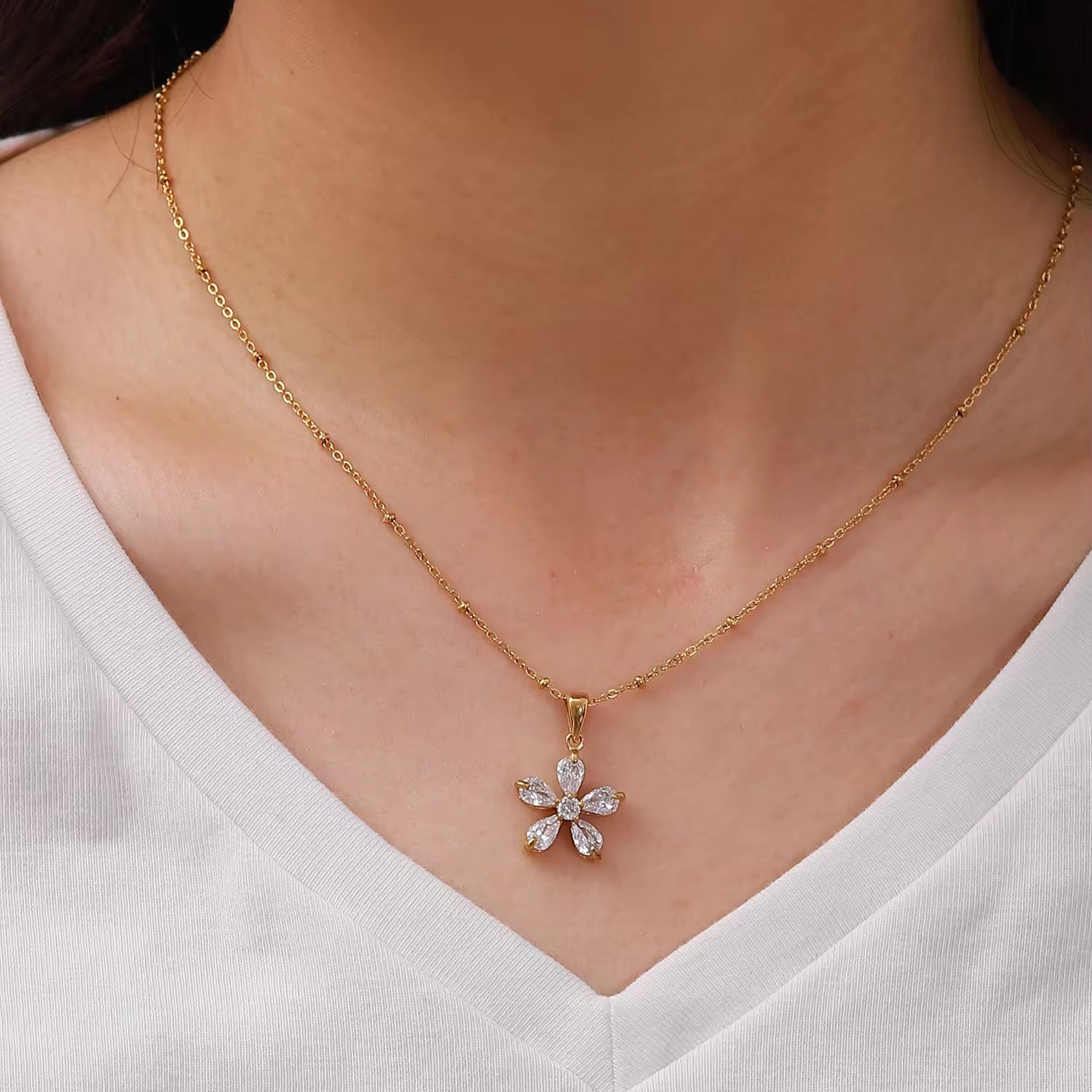 Flora charm necklace