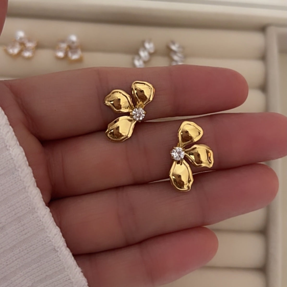 Ayla earring
