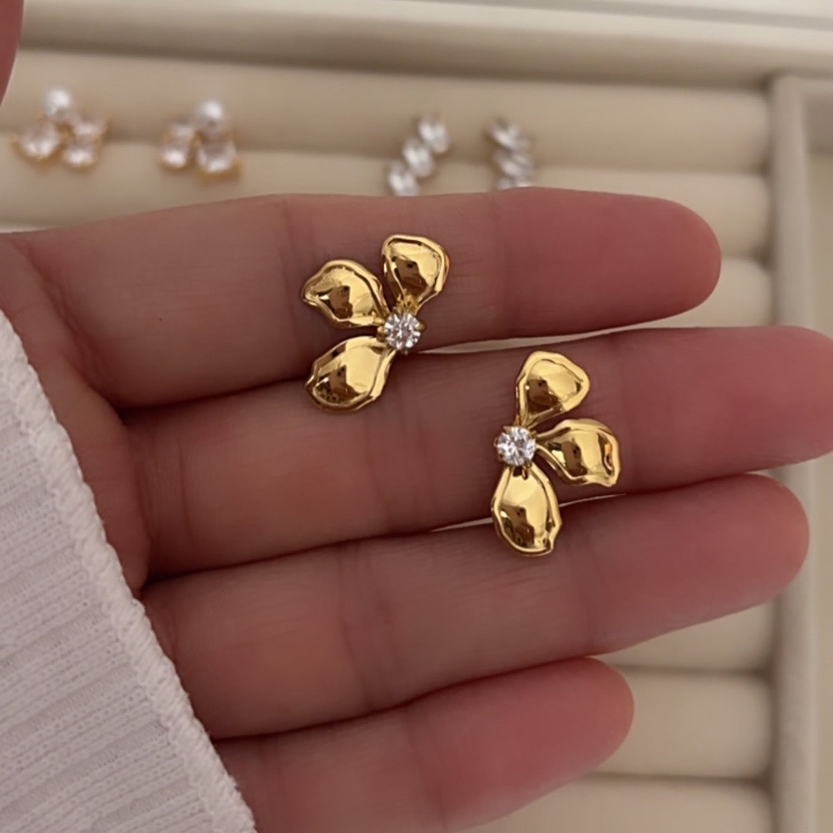 Ayla earring