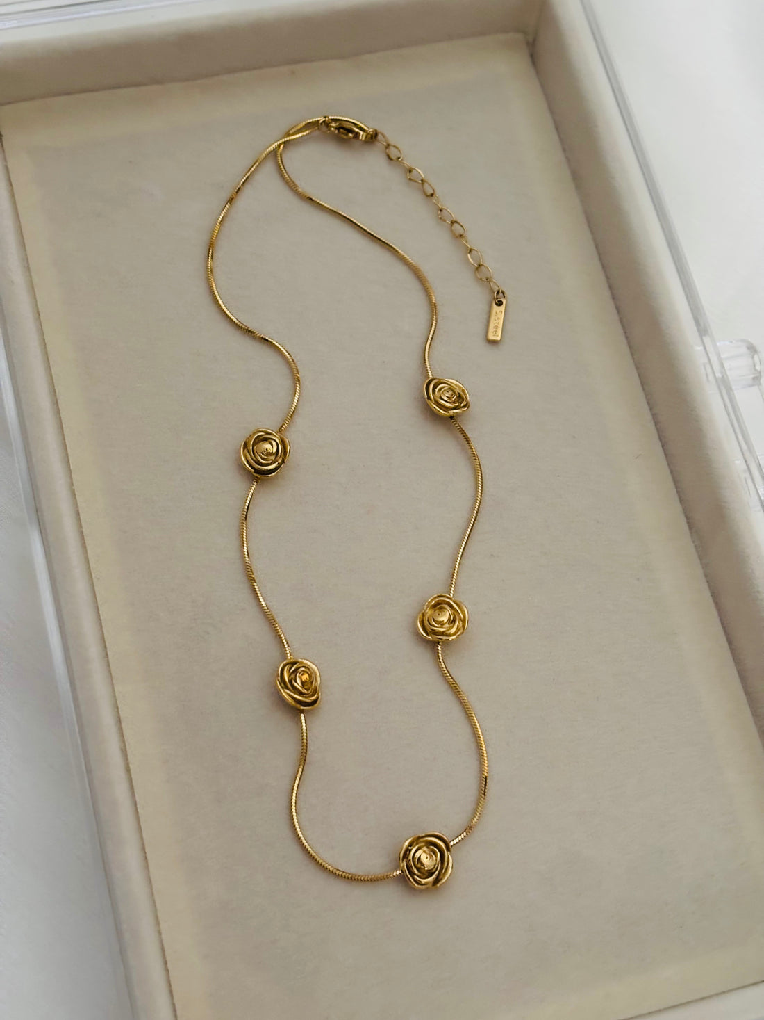 Rose Mellon necklace