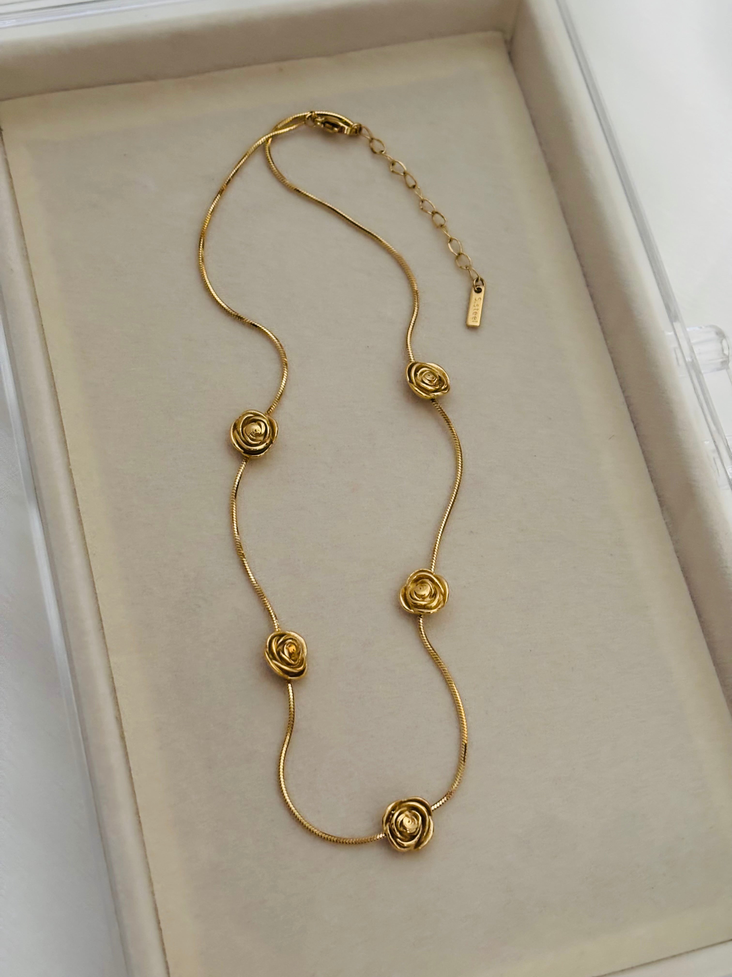Rose Mellon necklace