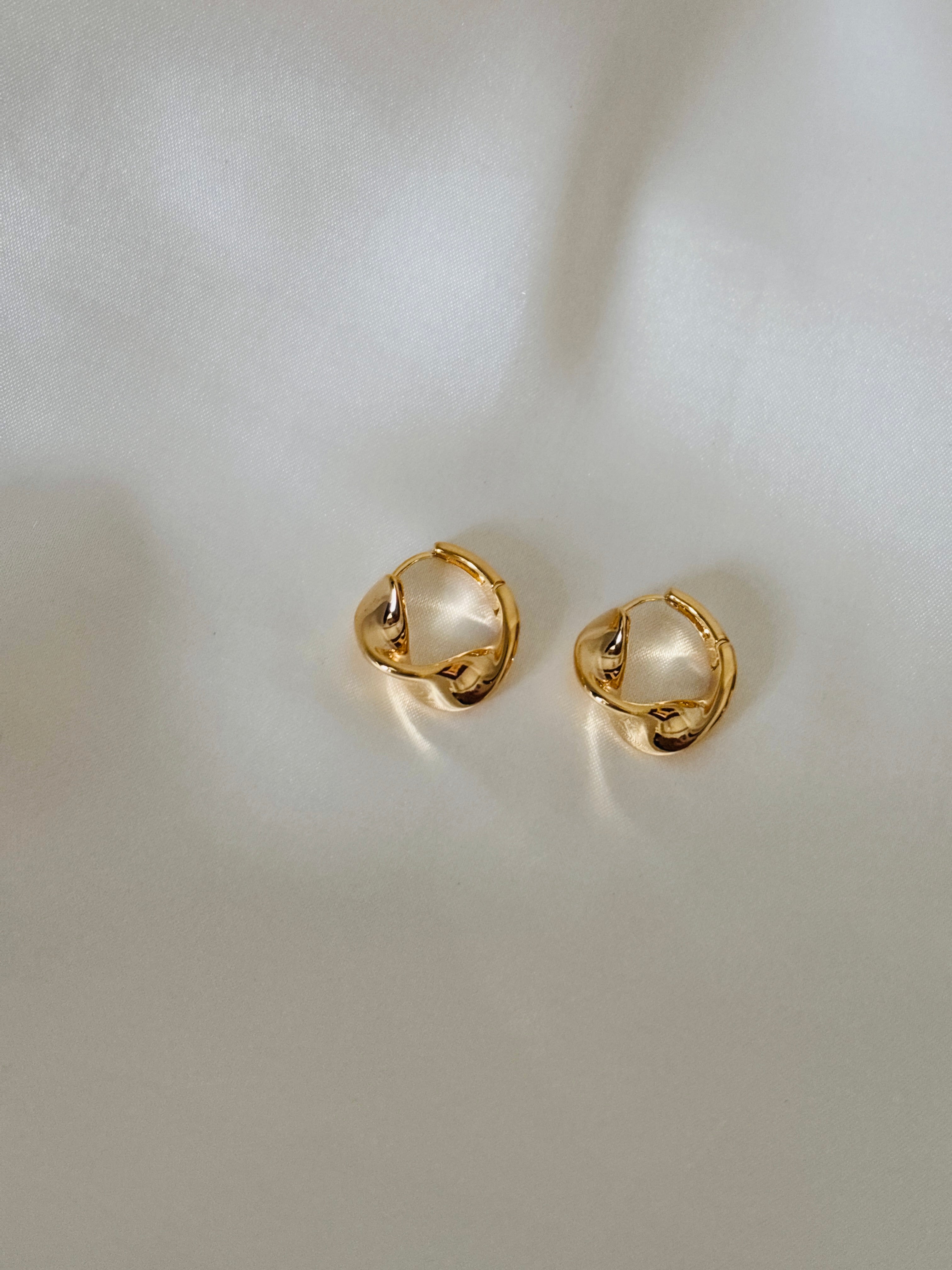 Quince hoop earring