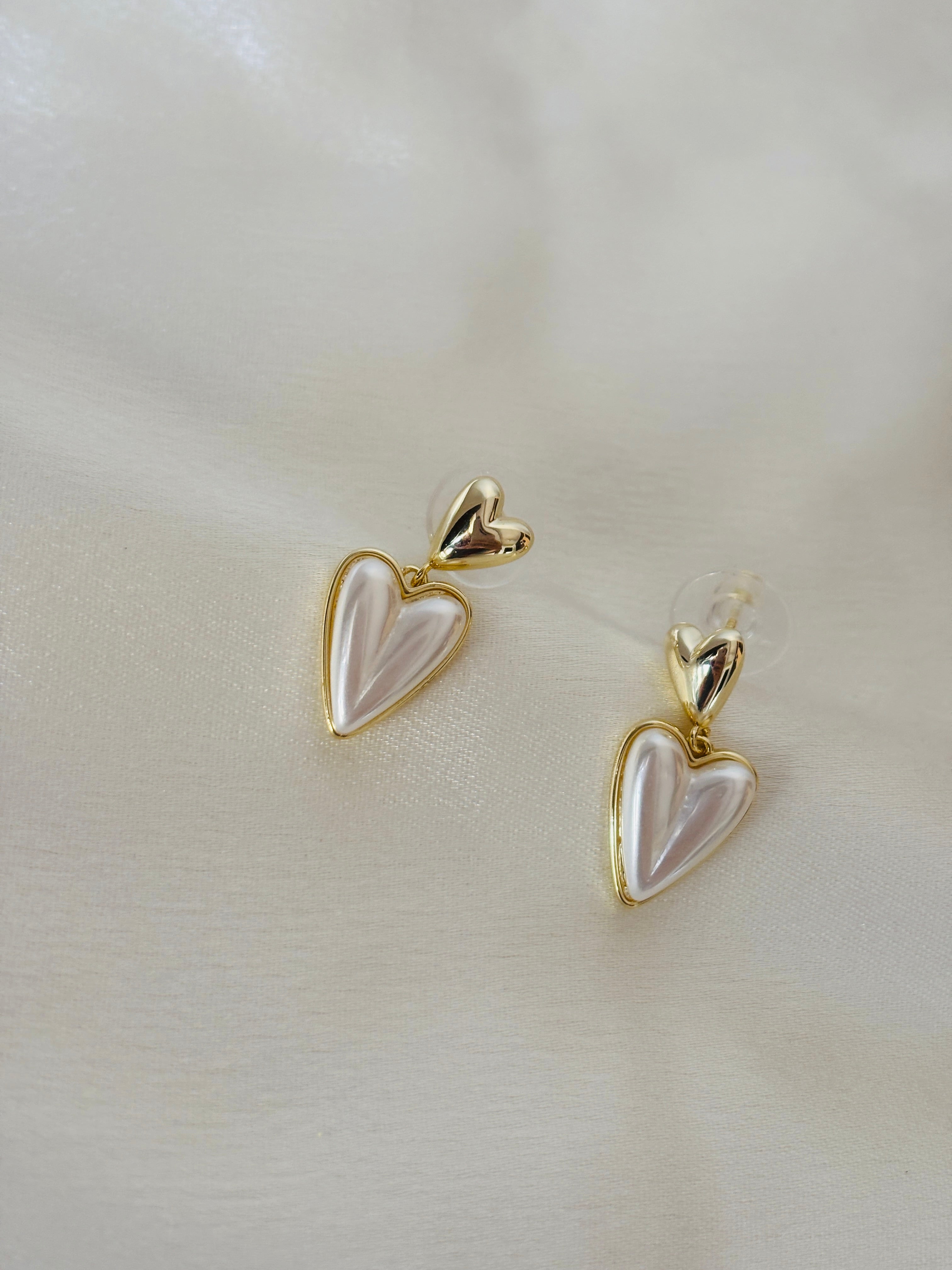 Mini heart mop earring