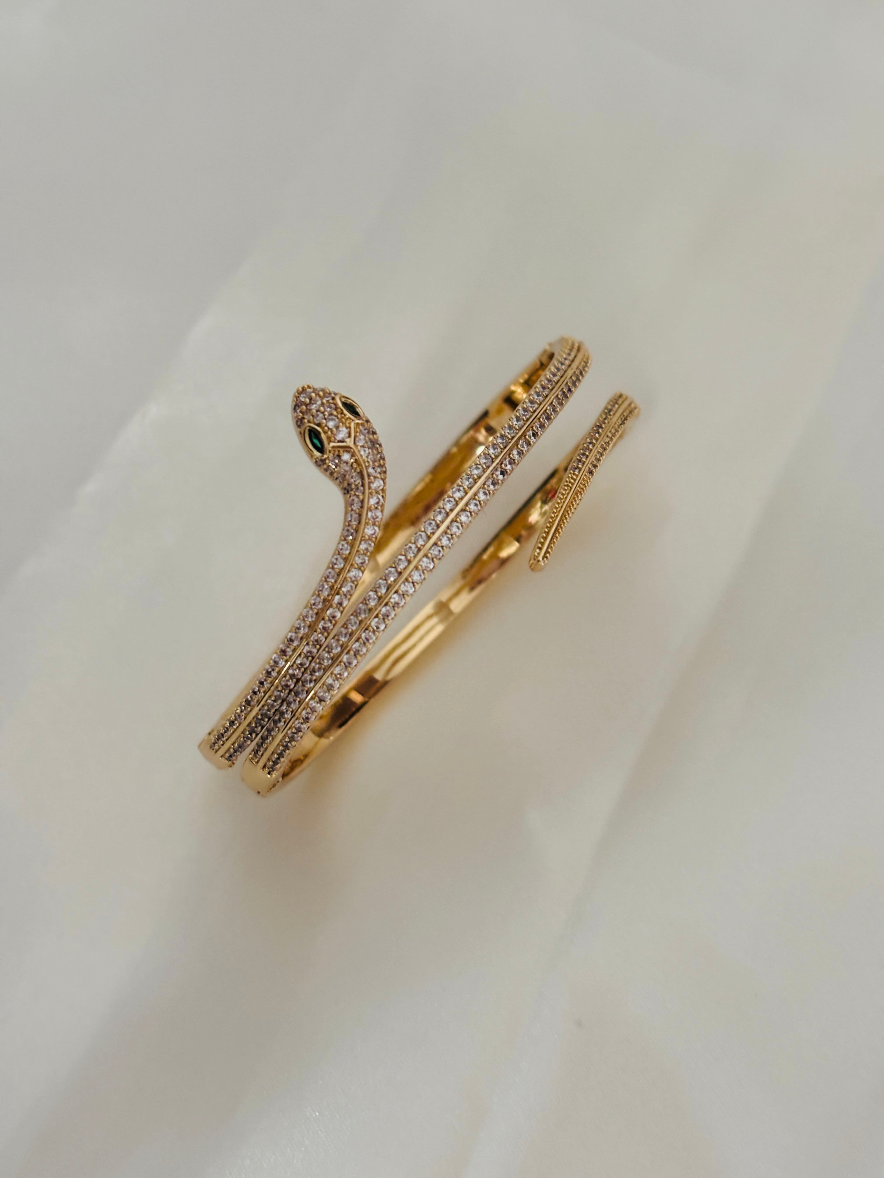 Classic variation of Serpenti bracelet
