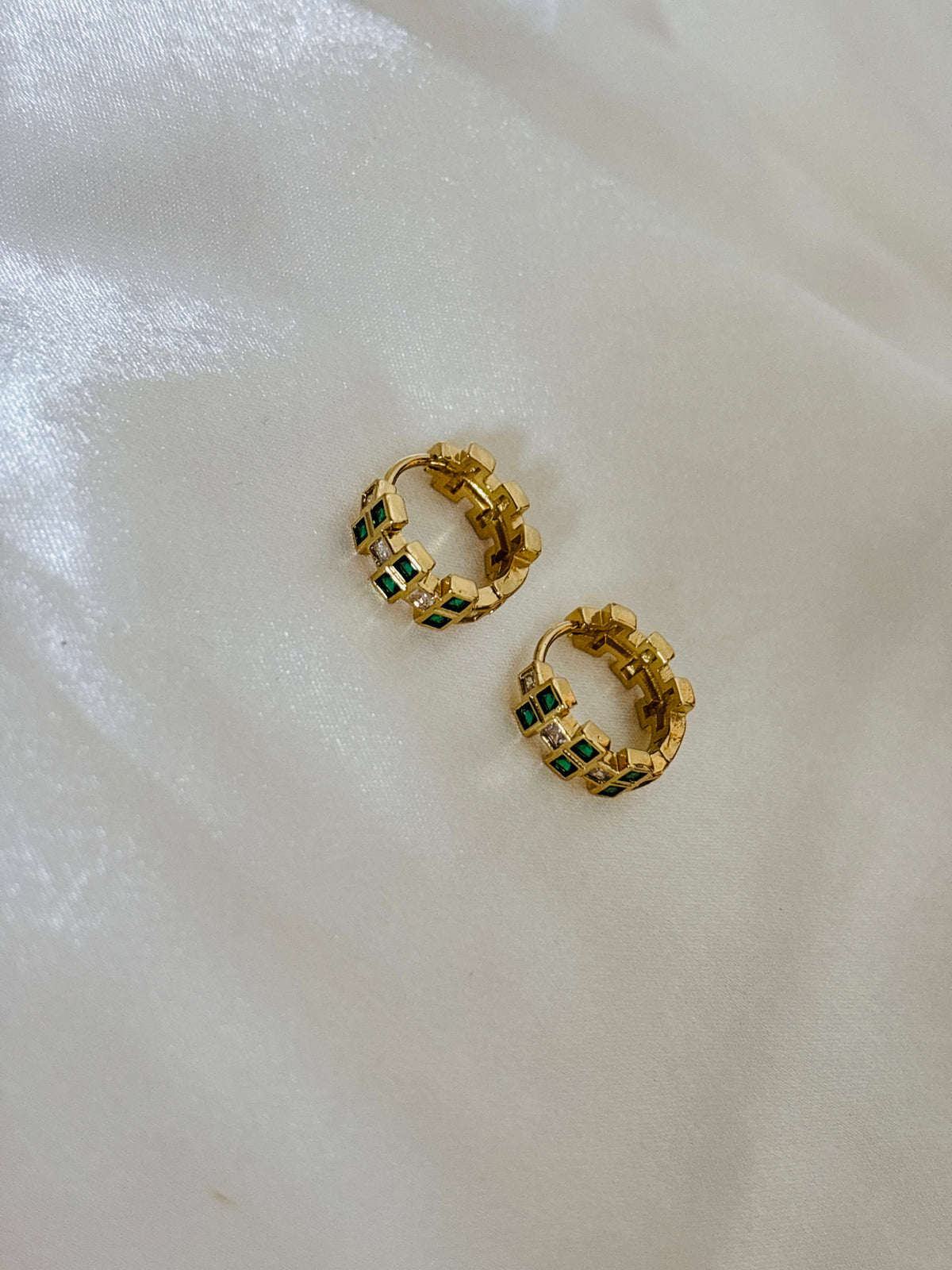 Emerald hoop earrings