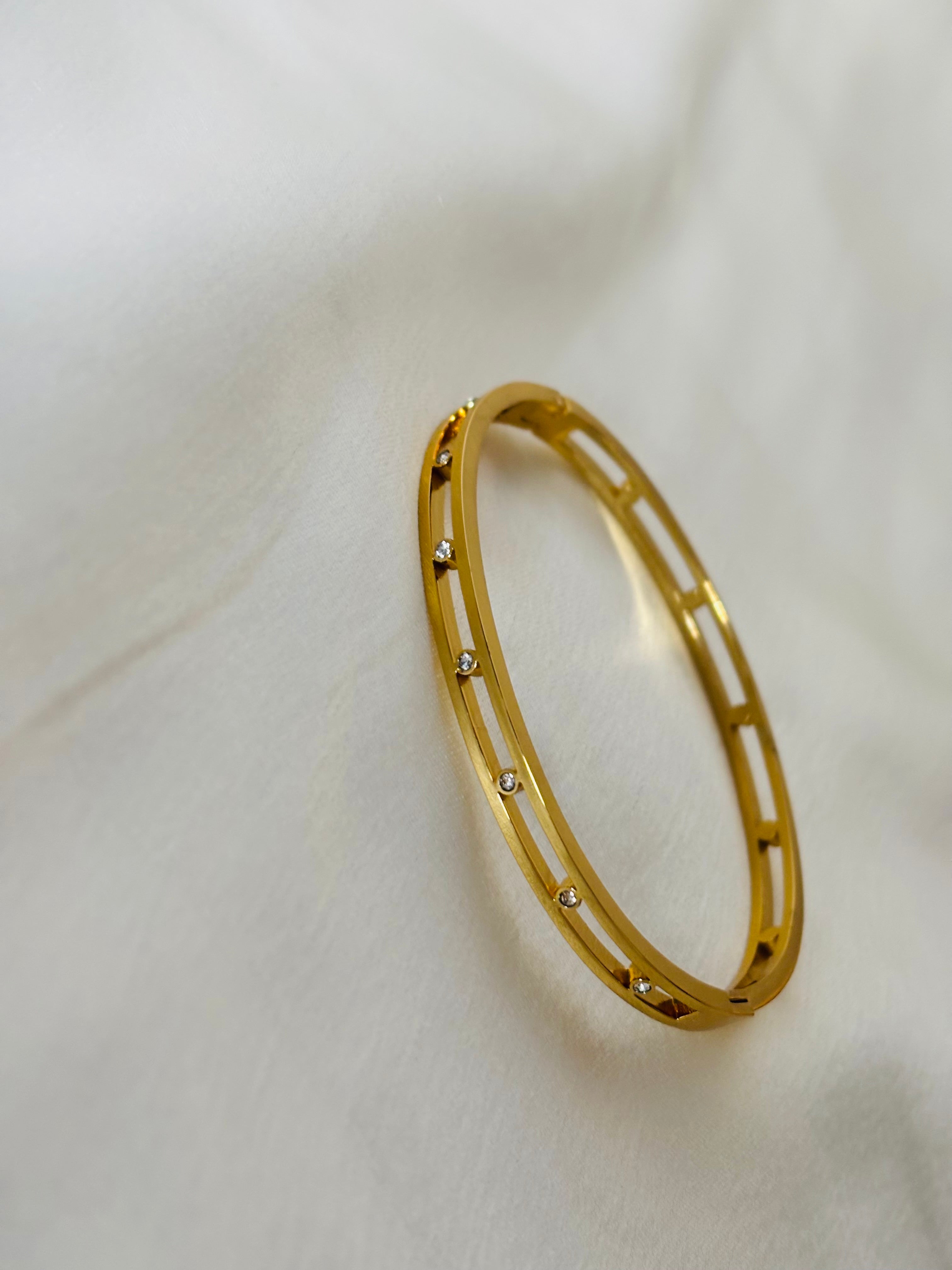 Alex kada bracelet