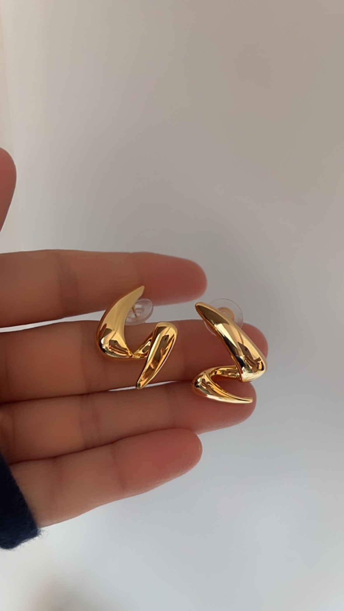 S earring