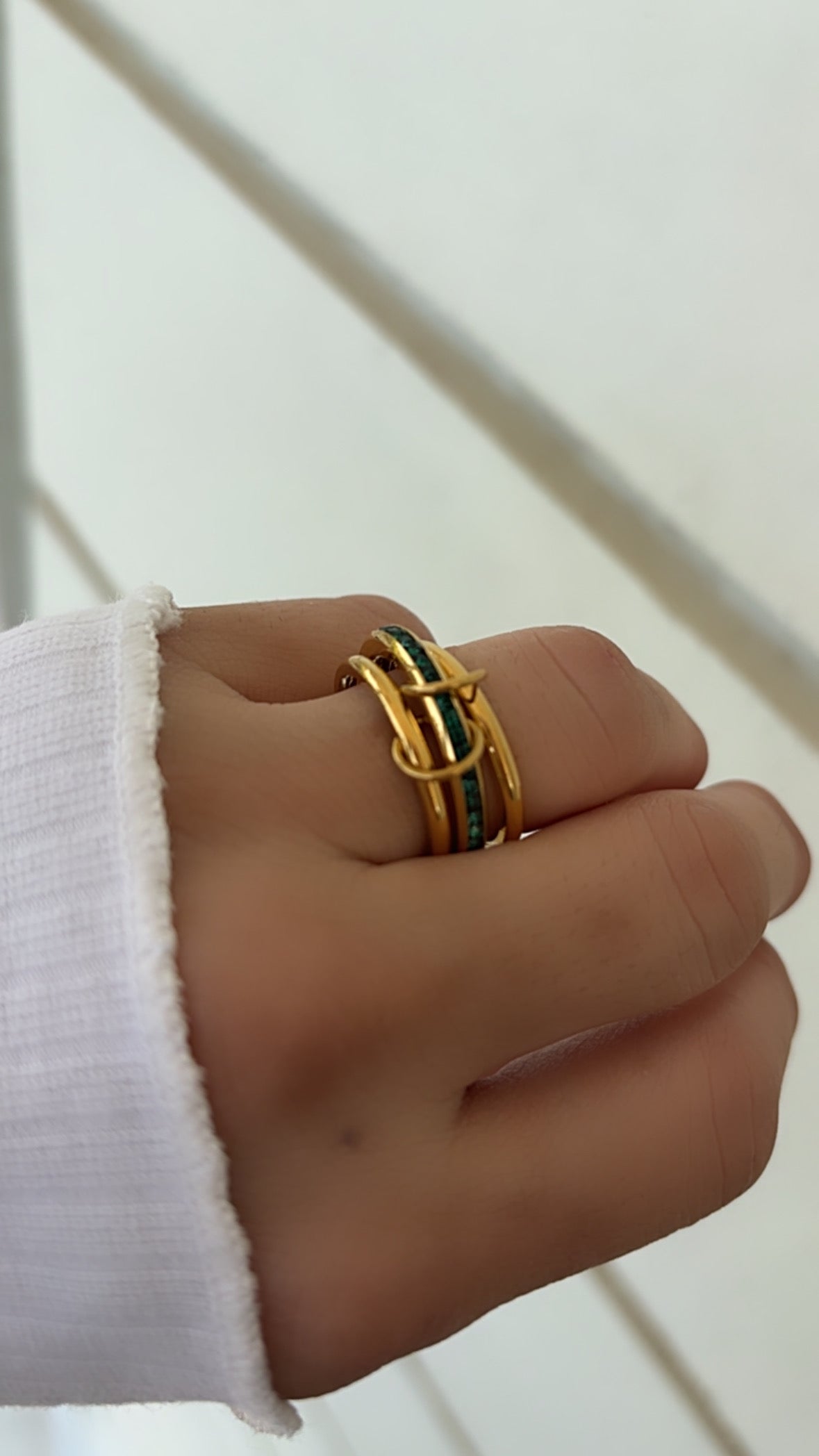 Emerald stone set of three ring