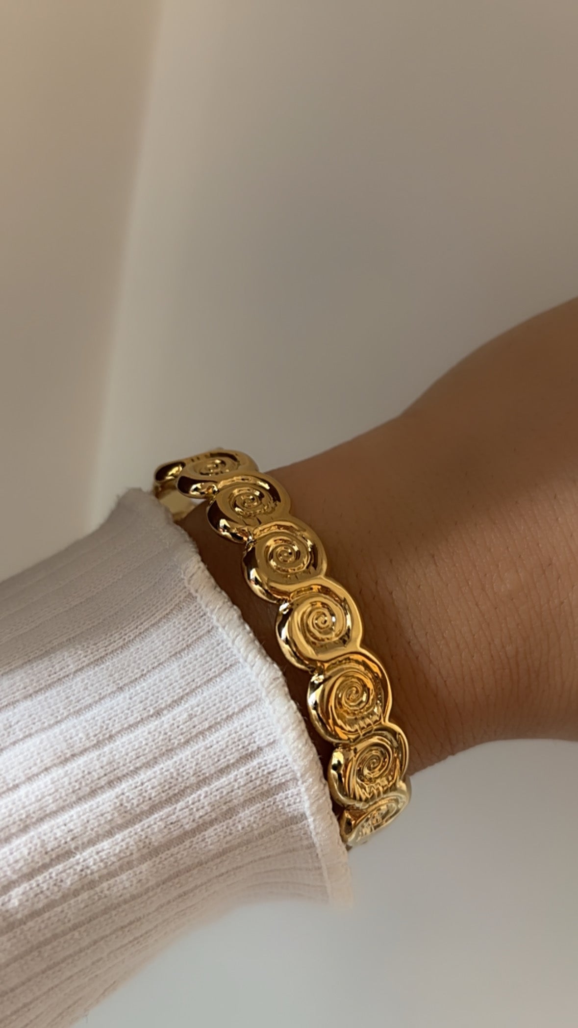 Rosy Kada bracelet