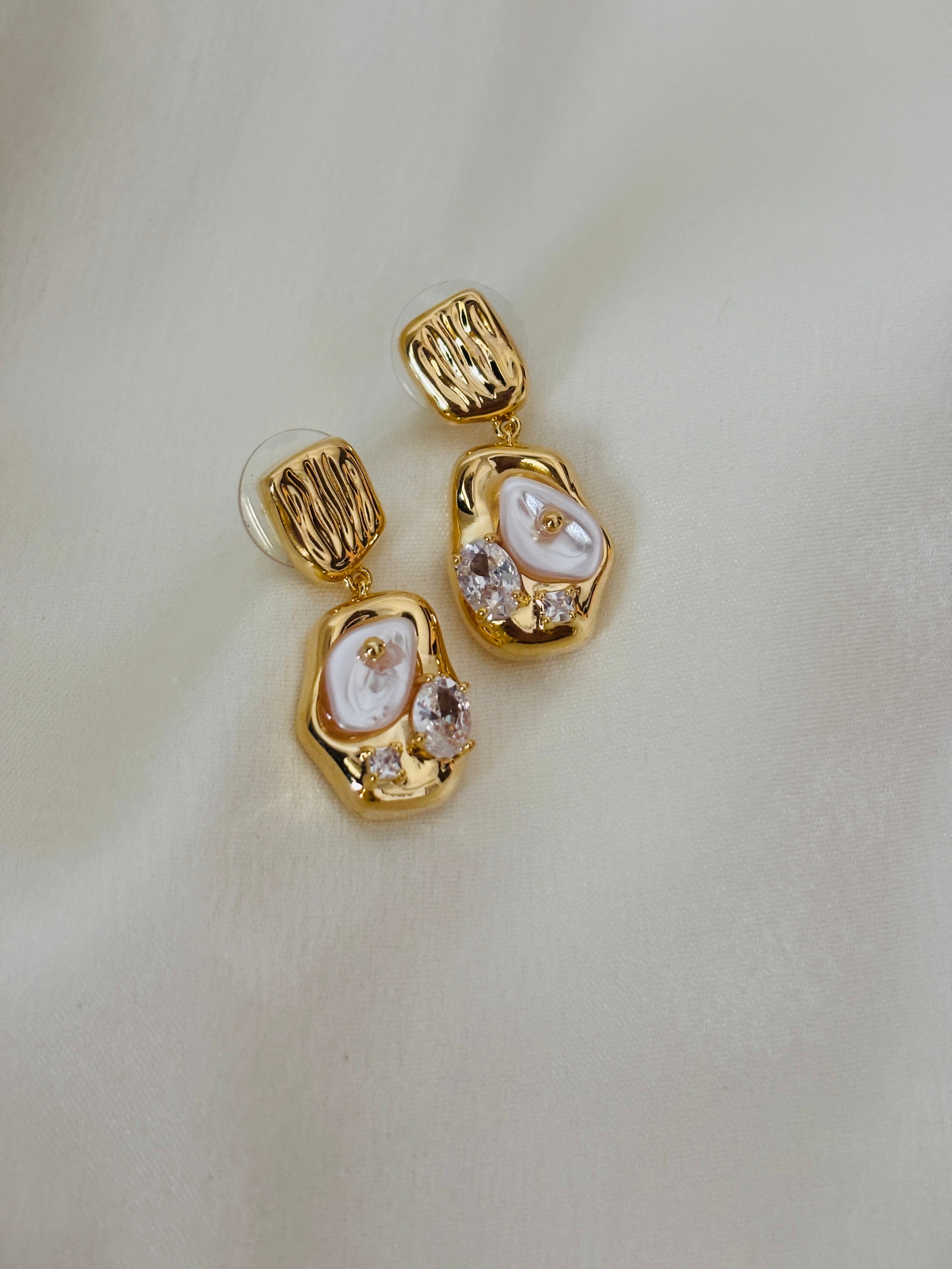 Mina earring