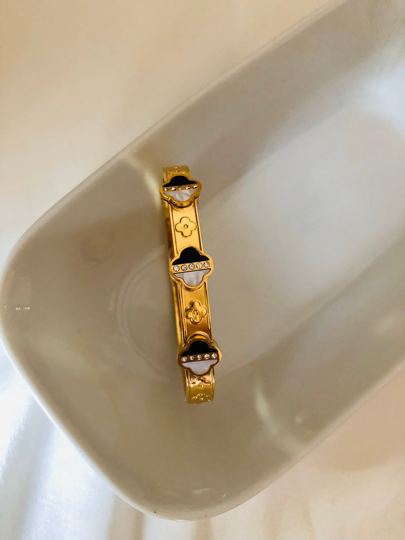 Amore Kada Bracelet