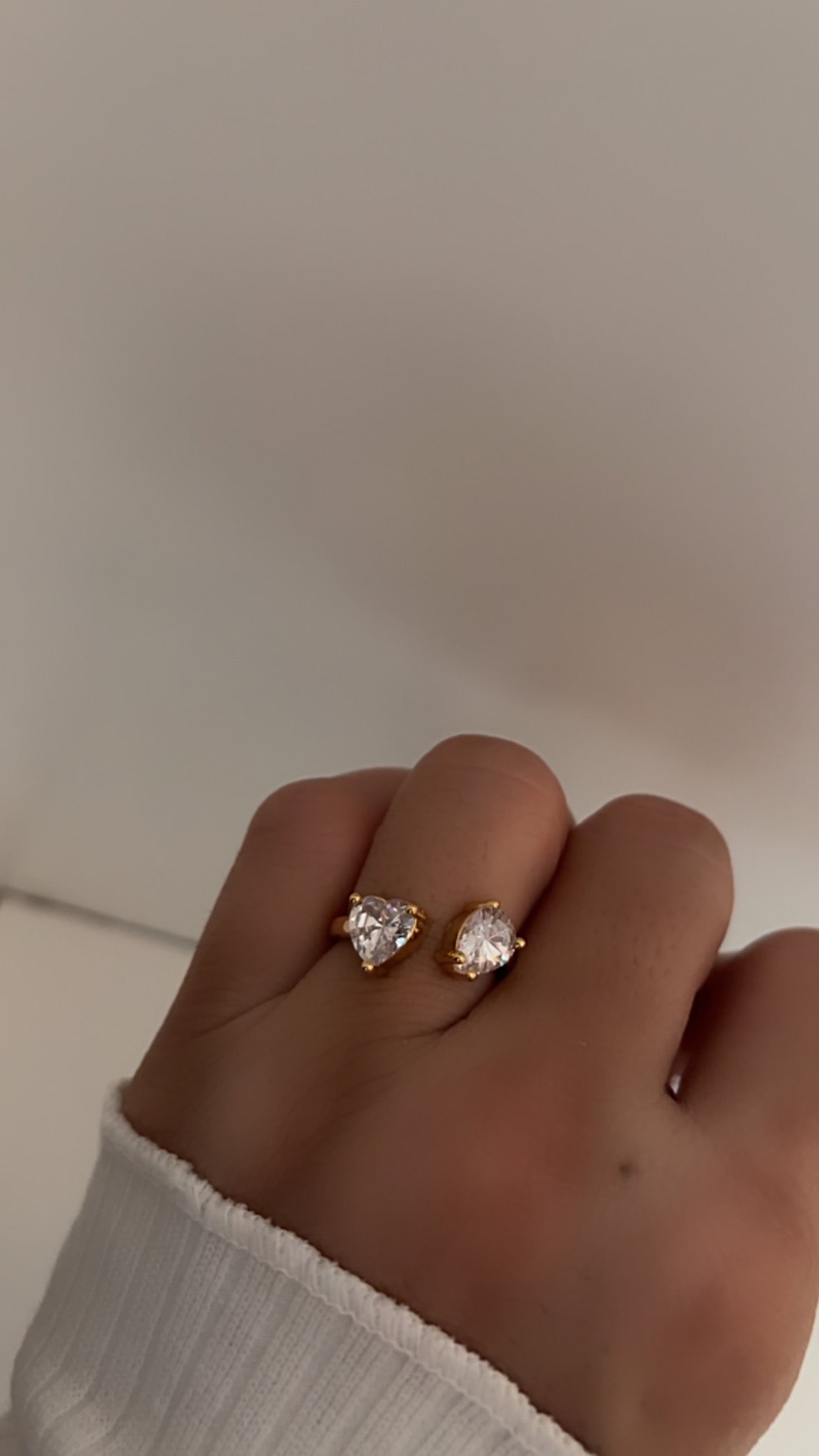 Andrea adjustable ring