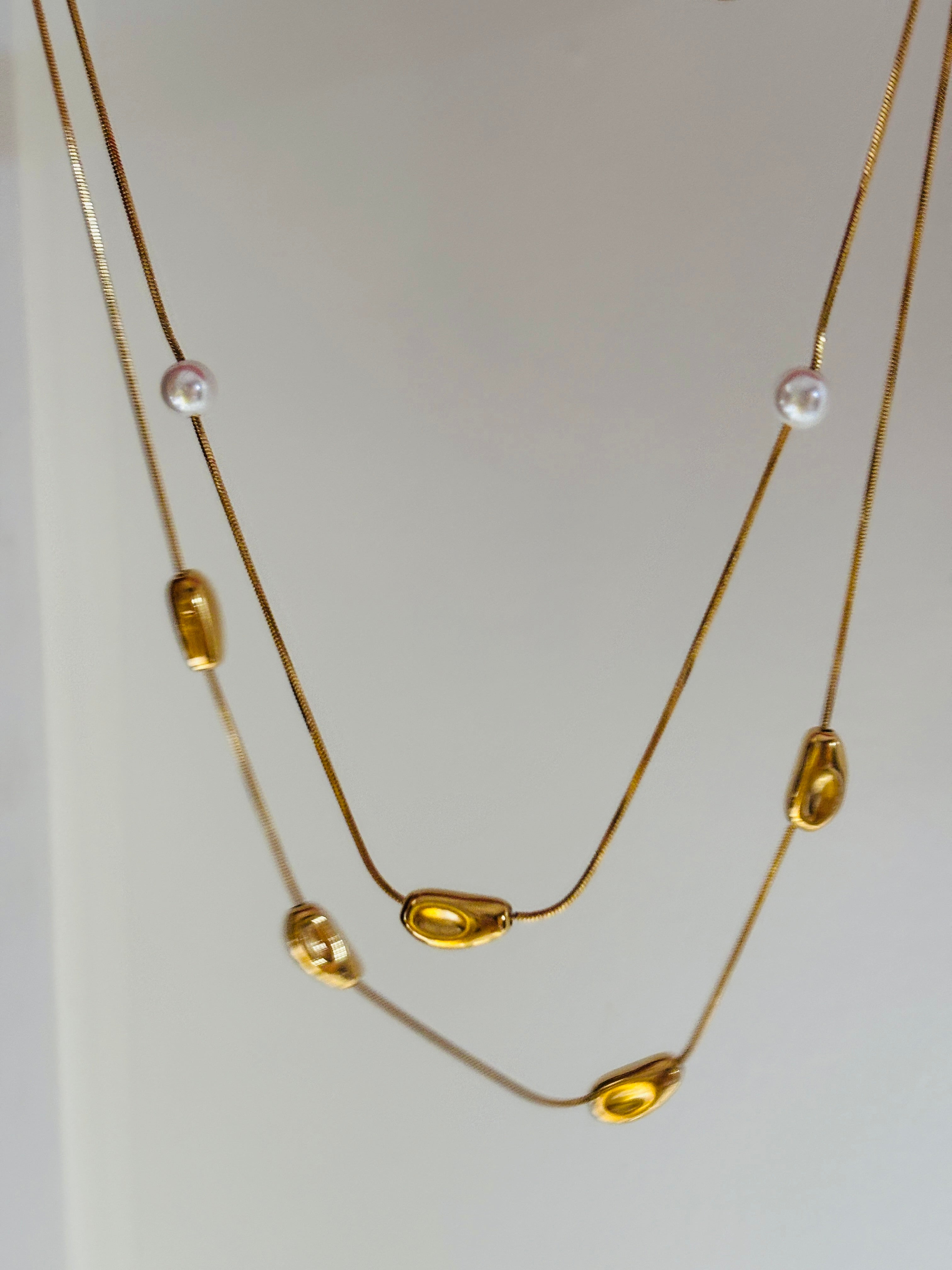Bold pearl beaded necklace