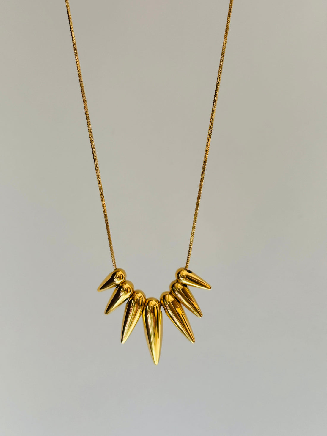 Claw charms necklace
