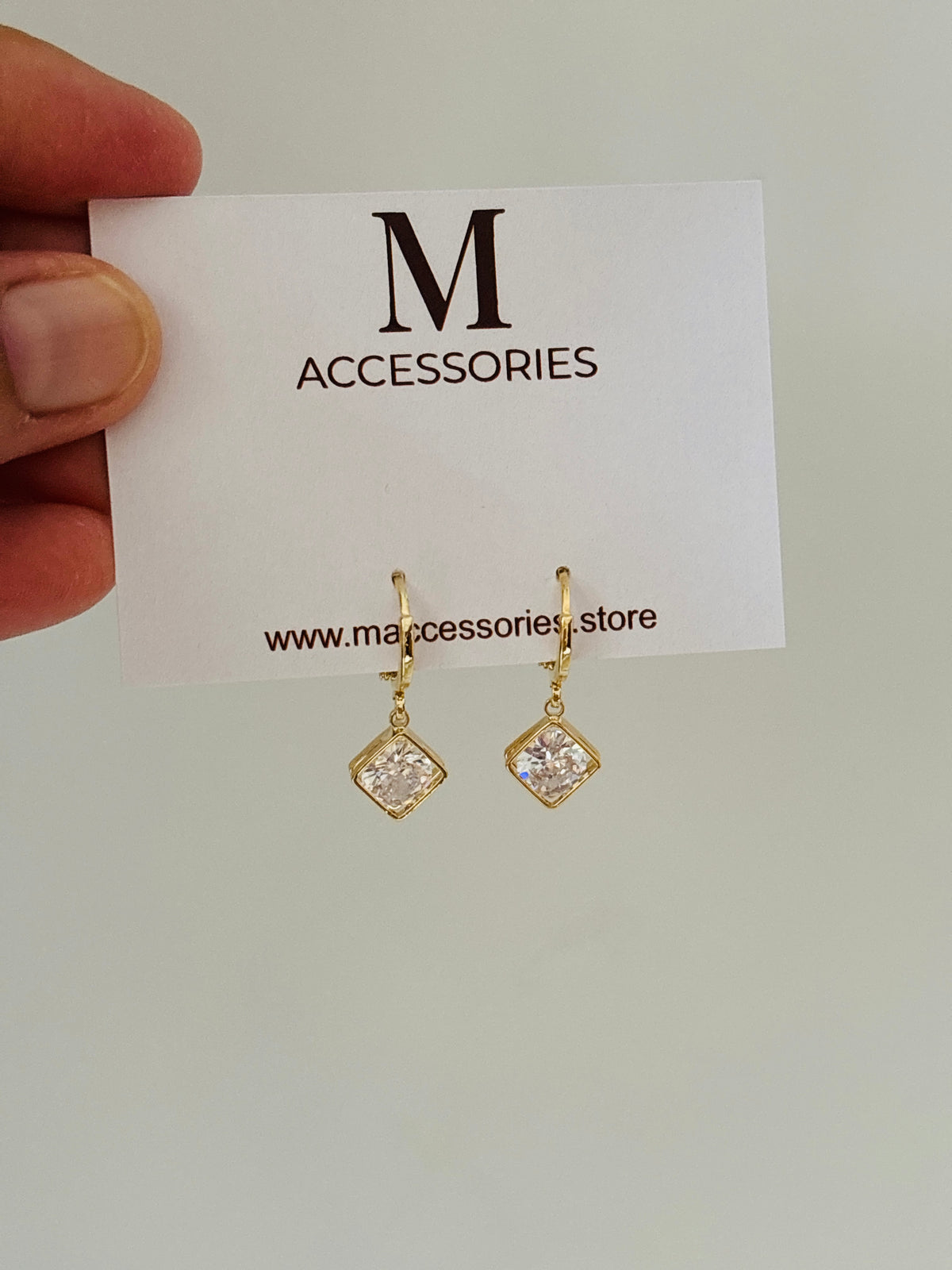 Glass crystals earrings